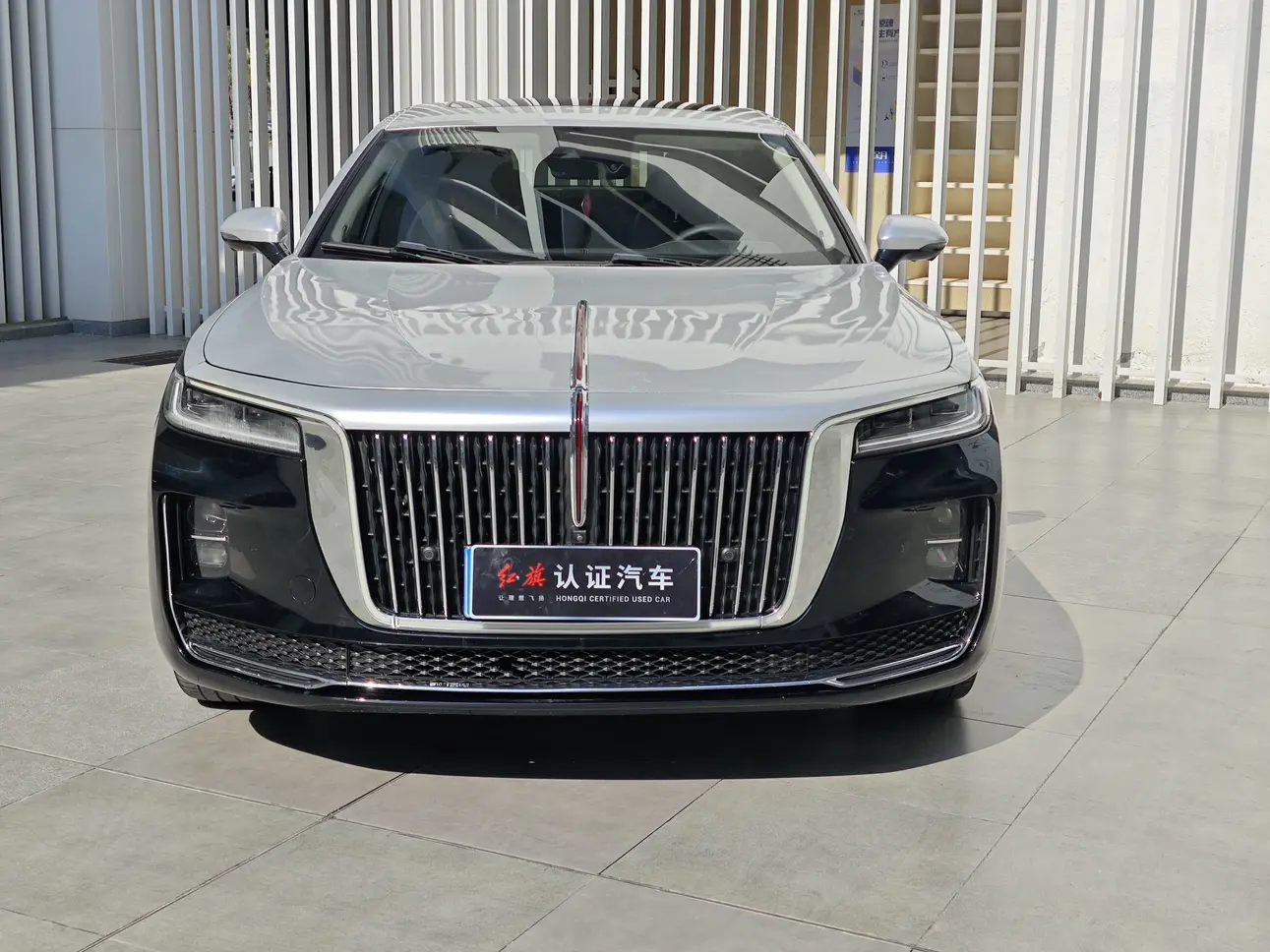 Hongqi H9  из Китая