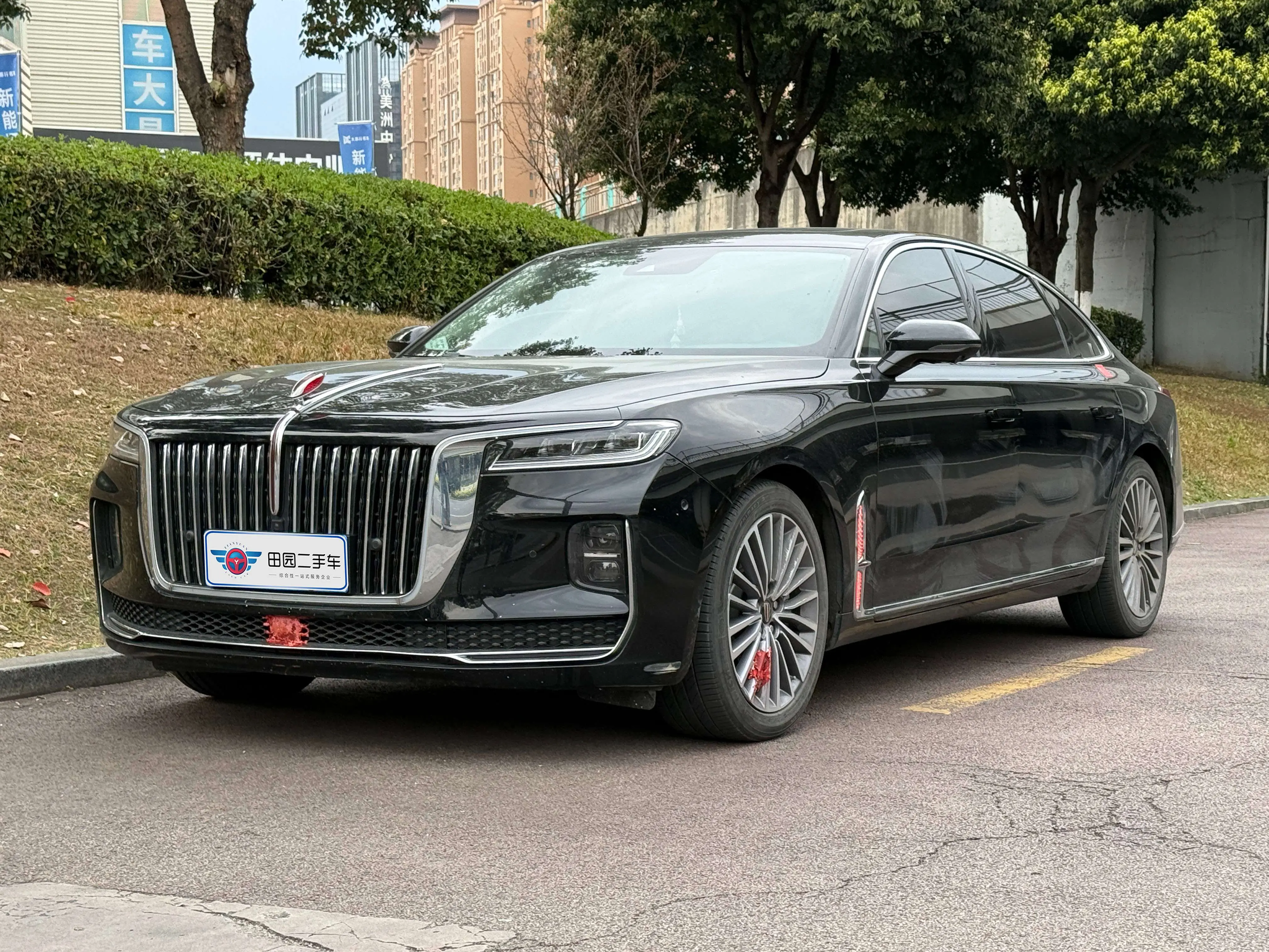 Hongqi H9  из Китая
