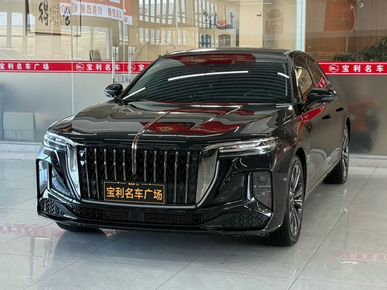 Hongqi H9  из Китая