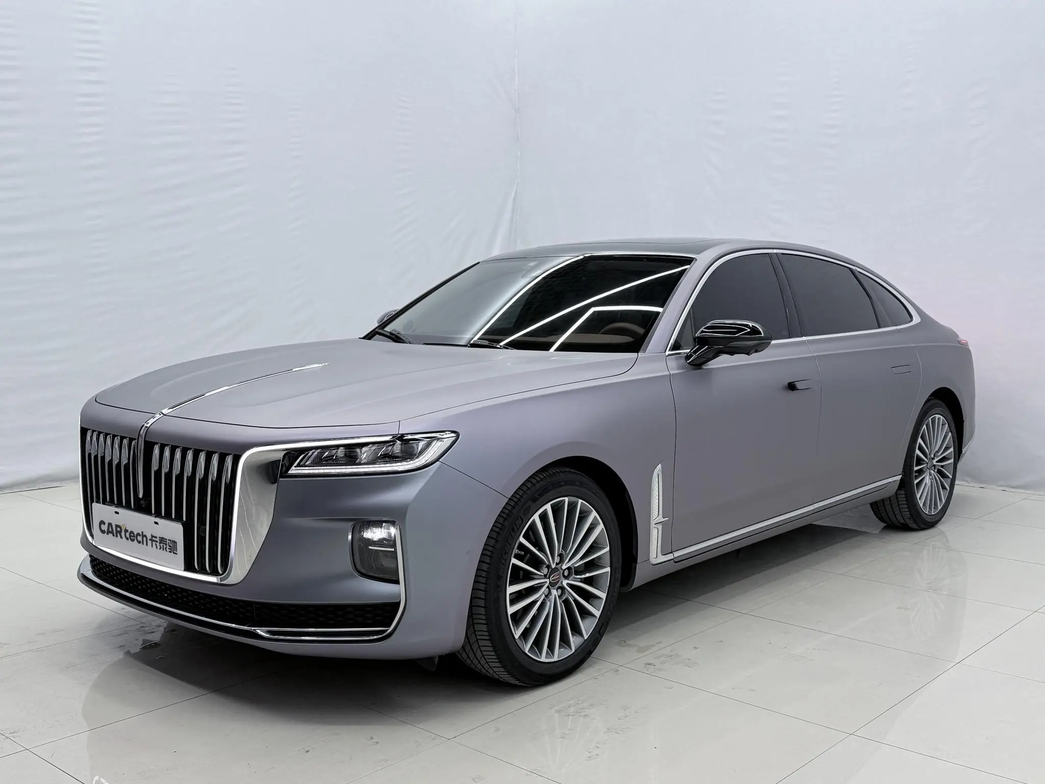 Hongqi H9  из Китая