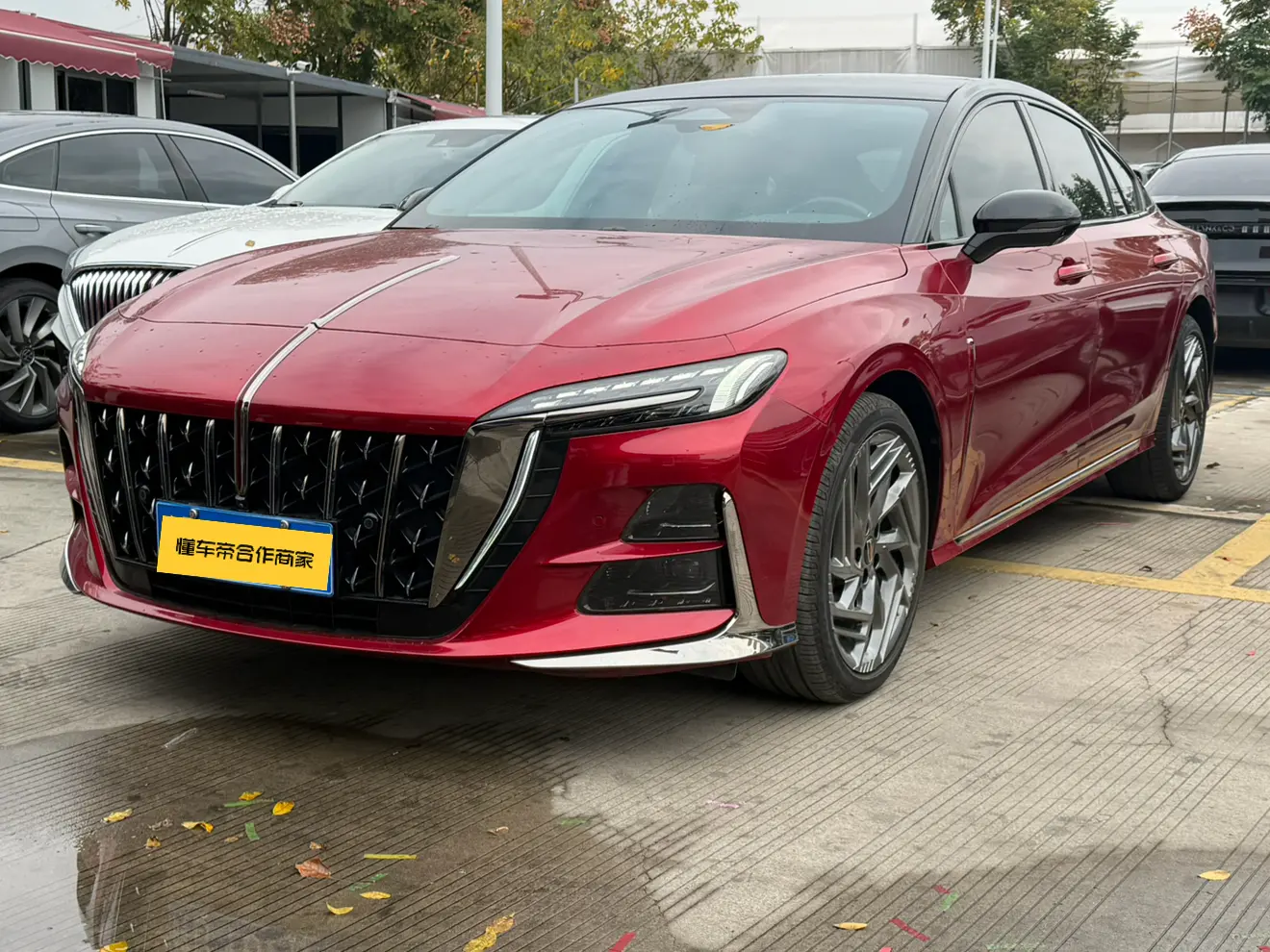 Hongqi H6  из Китая