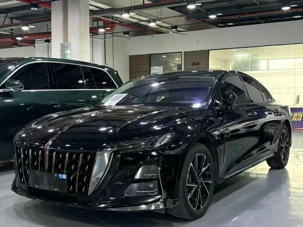 Hongqi H6  из Китая