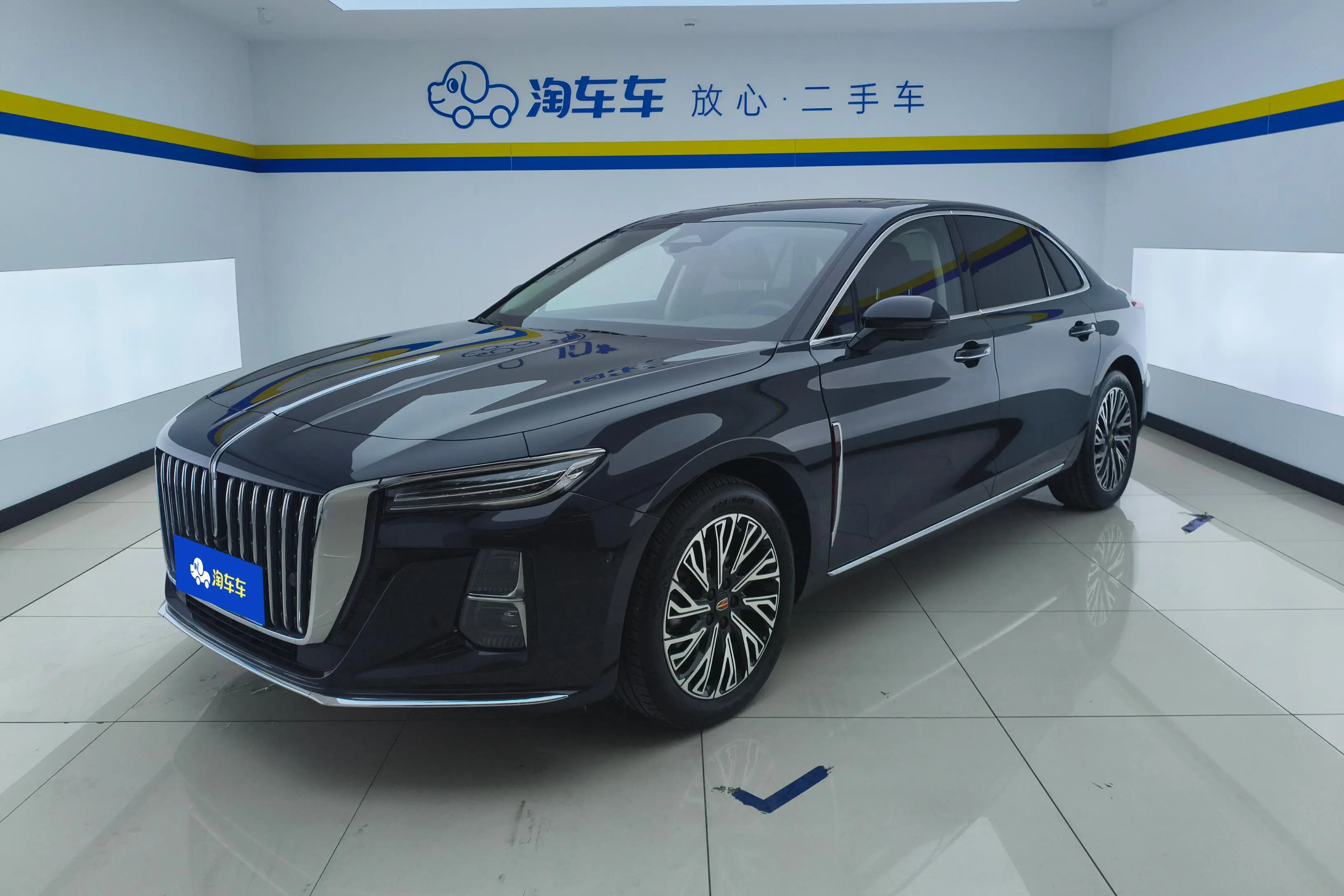 Hongqi H5  из Китая