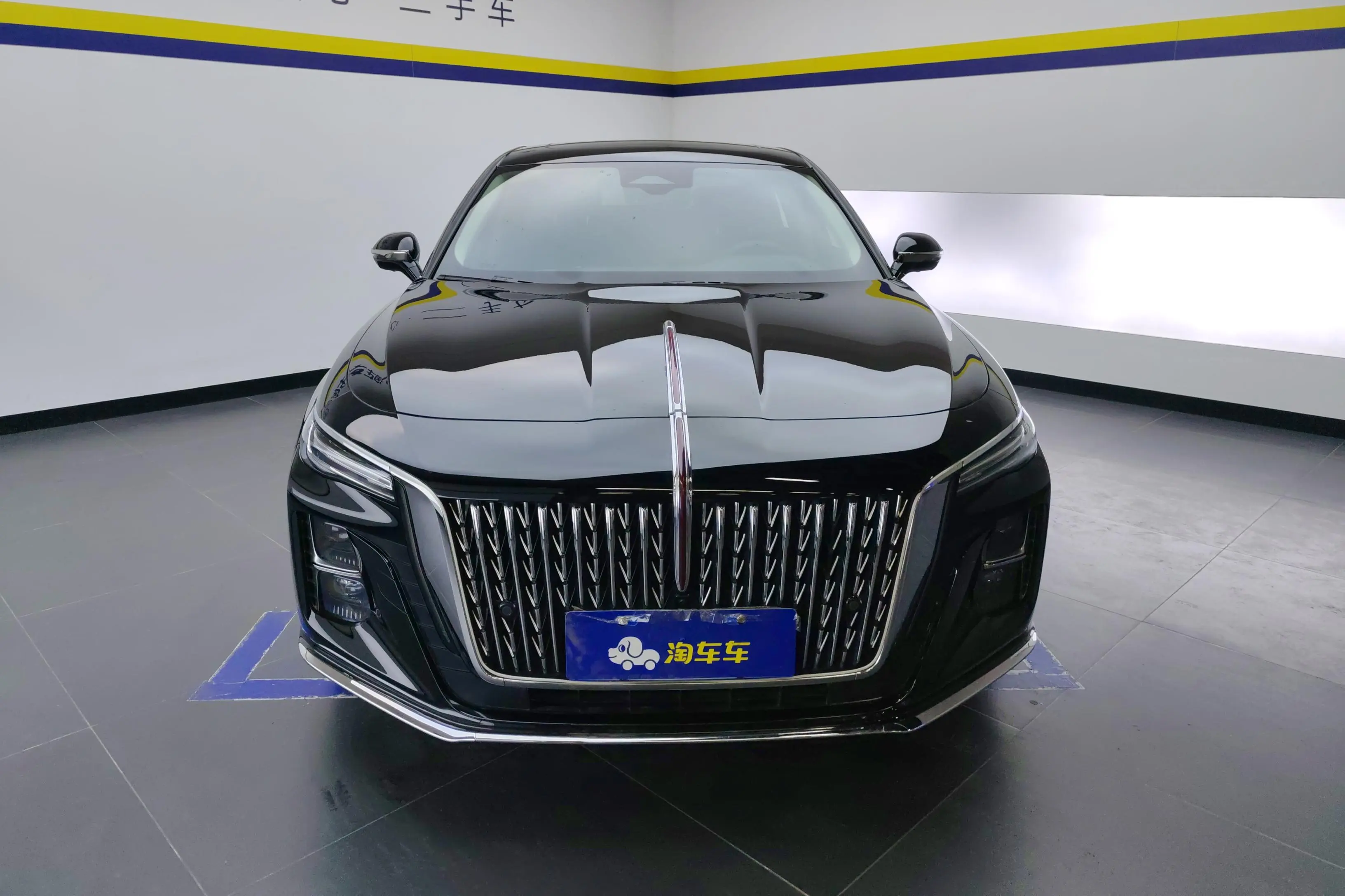 Hongqi H5  из Китая