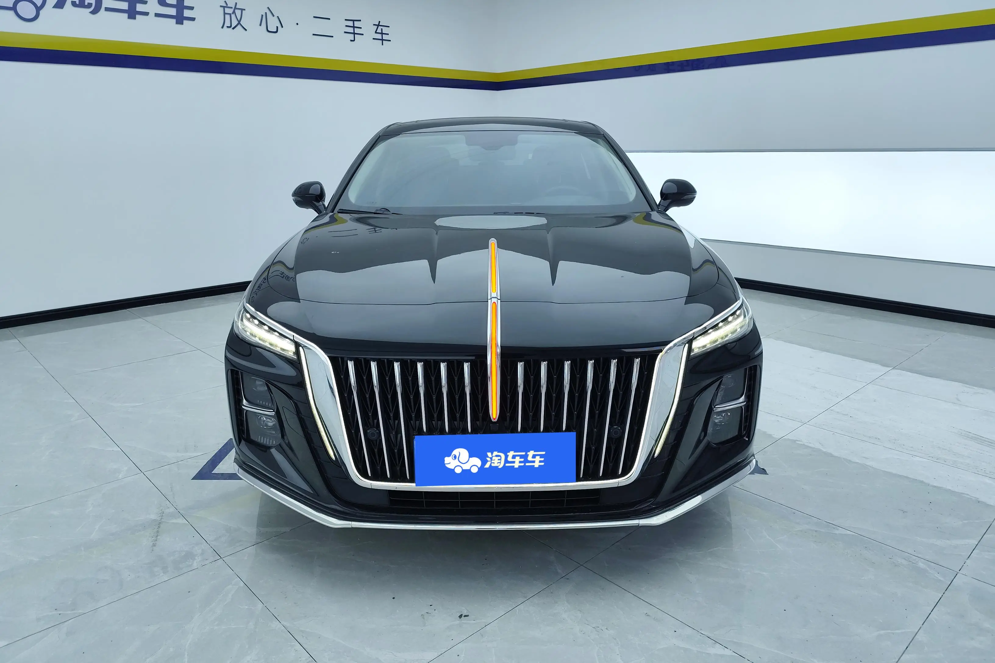 Hongqi H5  из Китая