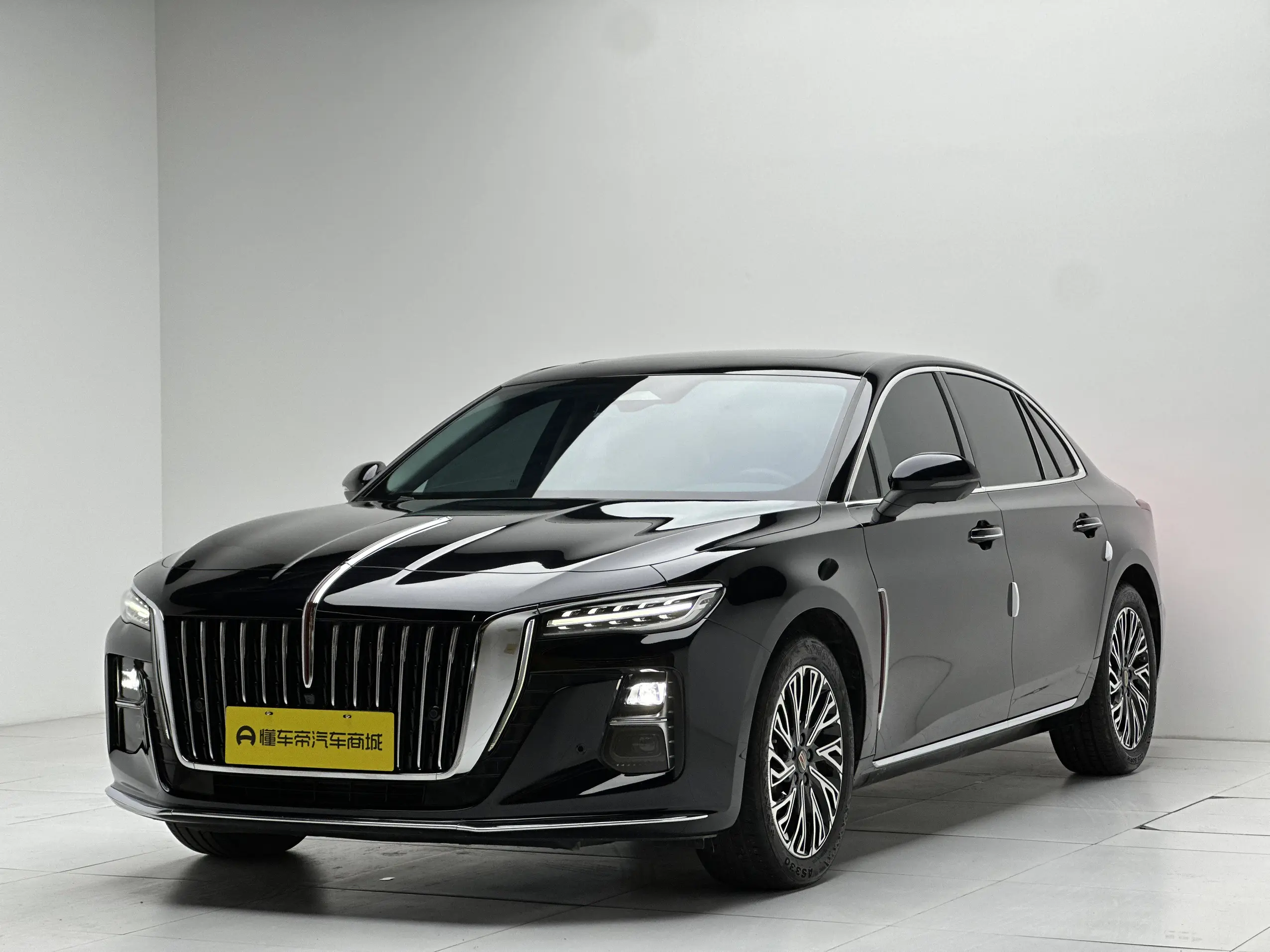 Hongqi H5  из Китая