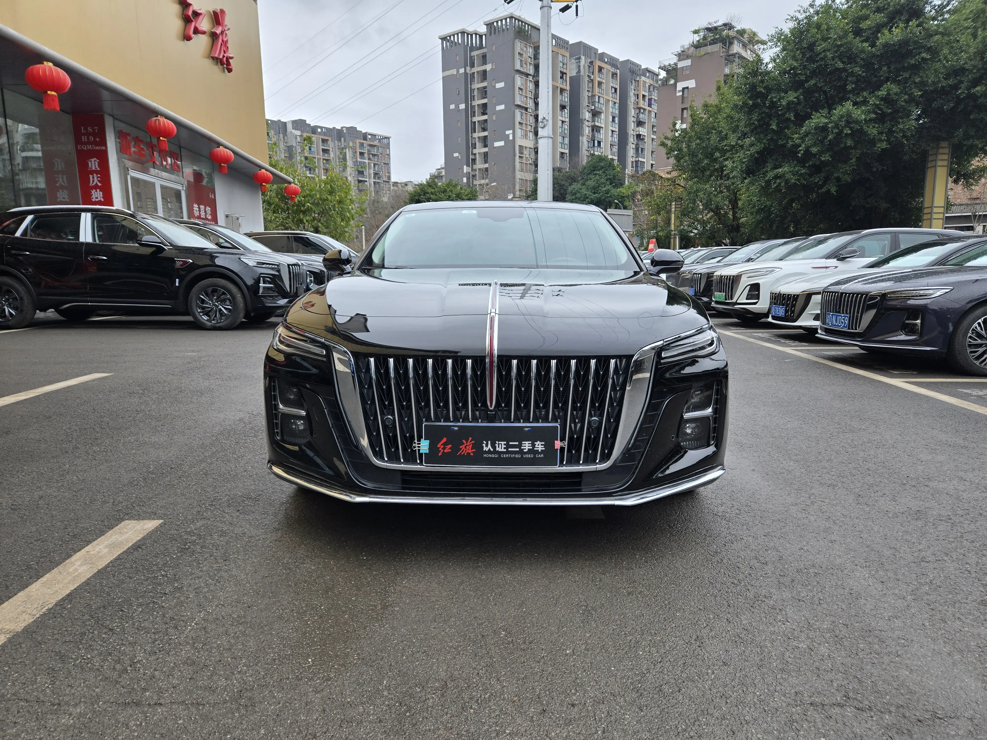 Hongqi H5  из Китая