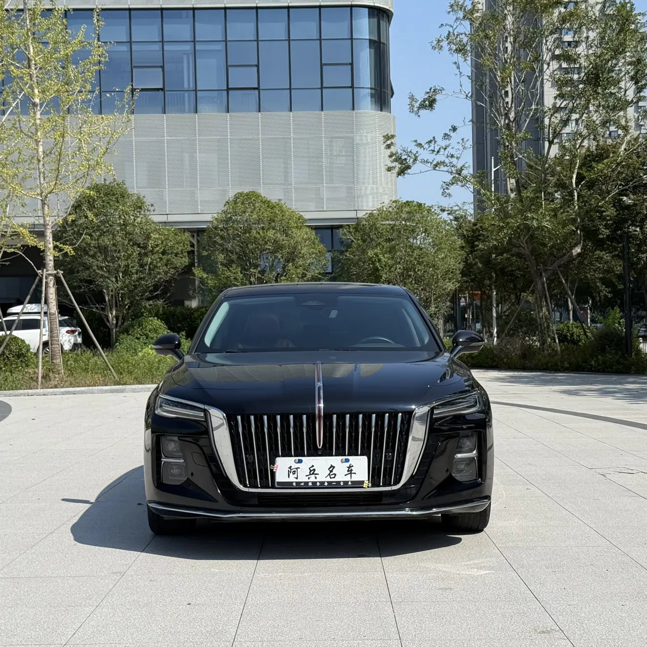 Hongqi H5  из Китая