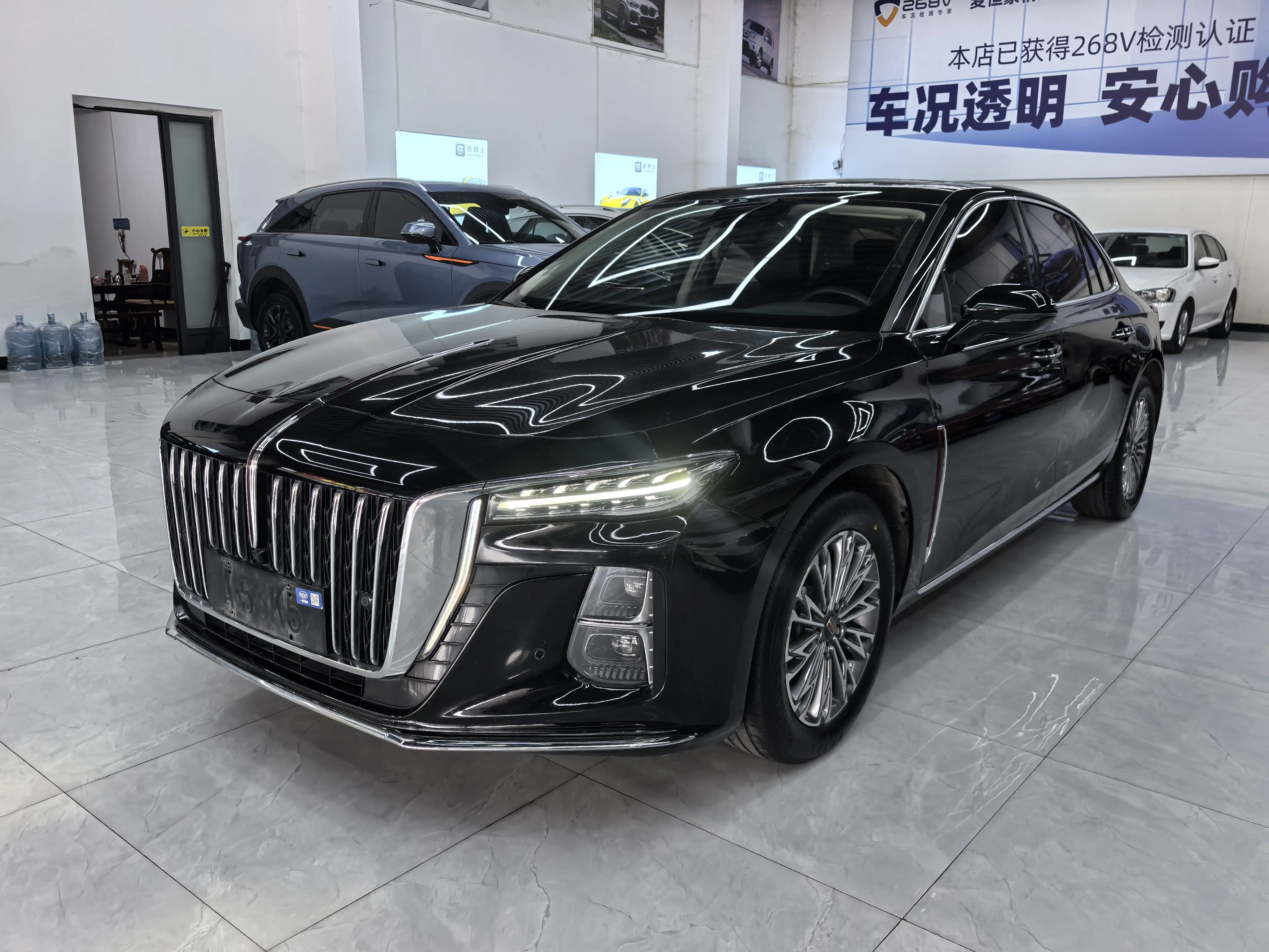 Hongqi H5  из Китая