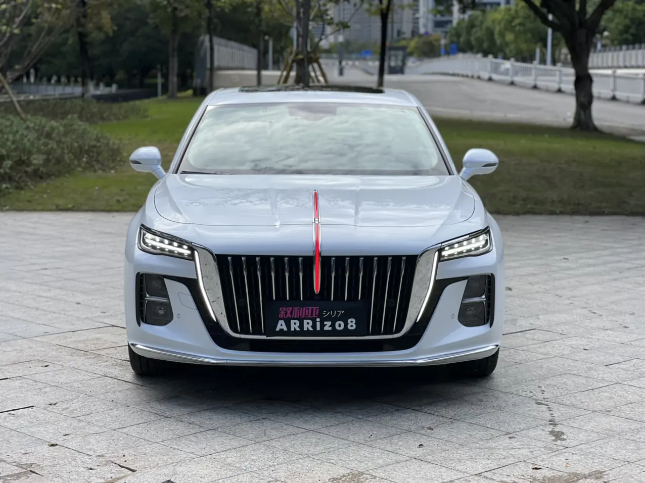 Hongqi H5  из Китая