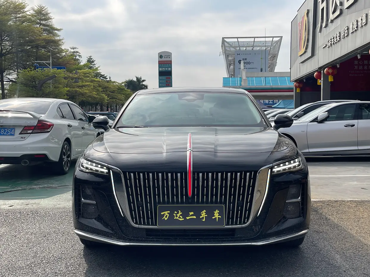 Hongqi H5  из Китая