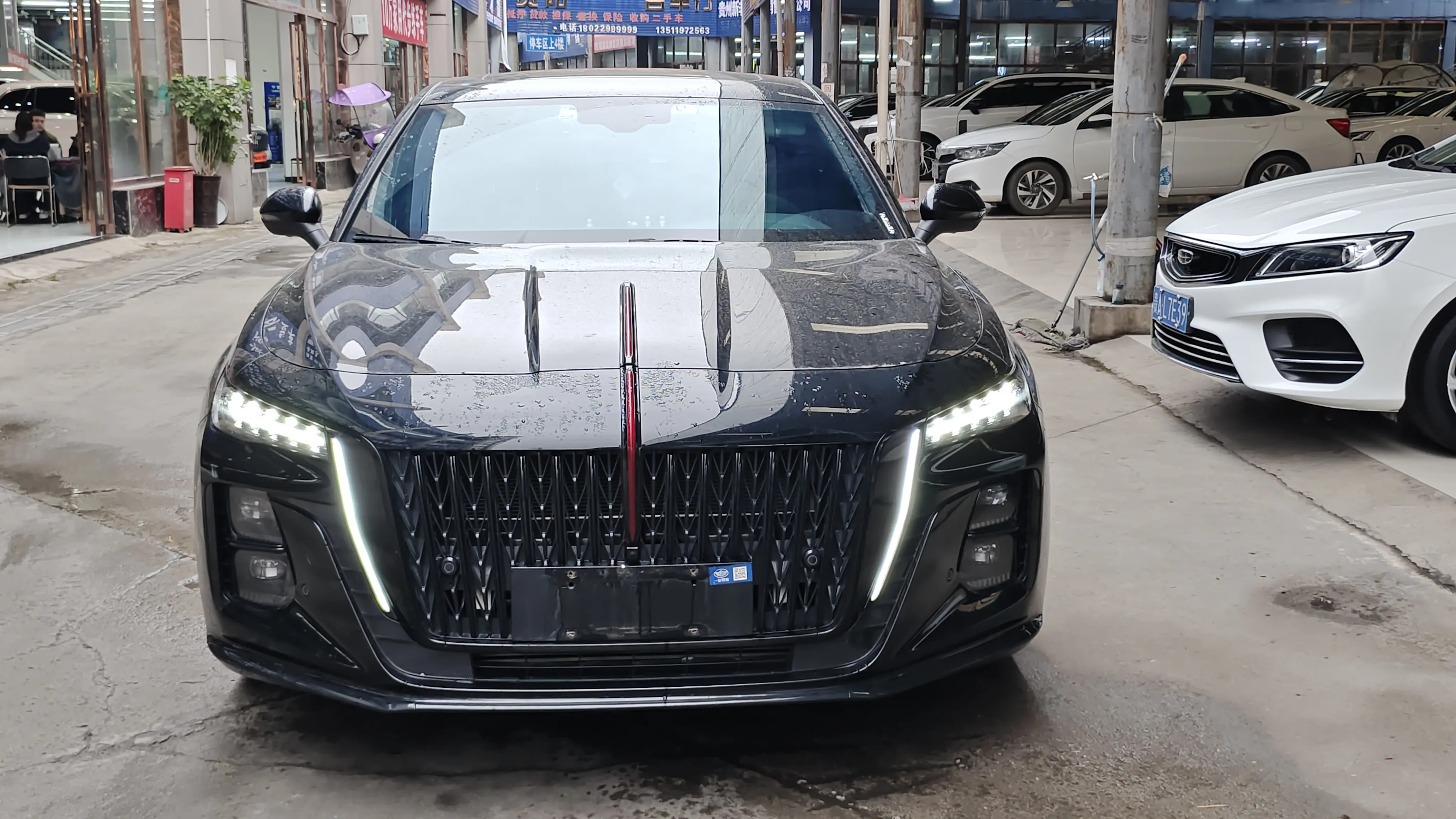 Hongqi H5  из Китая