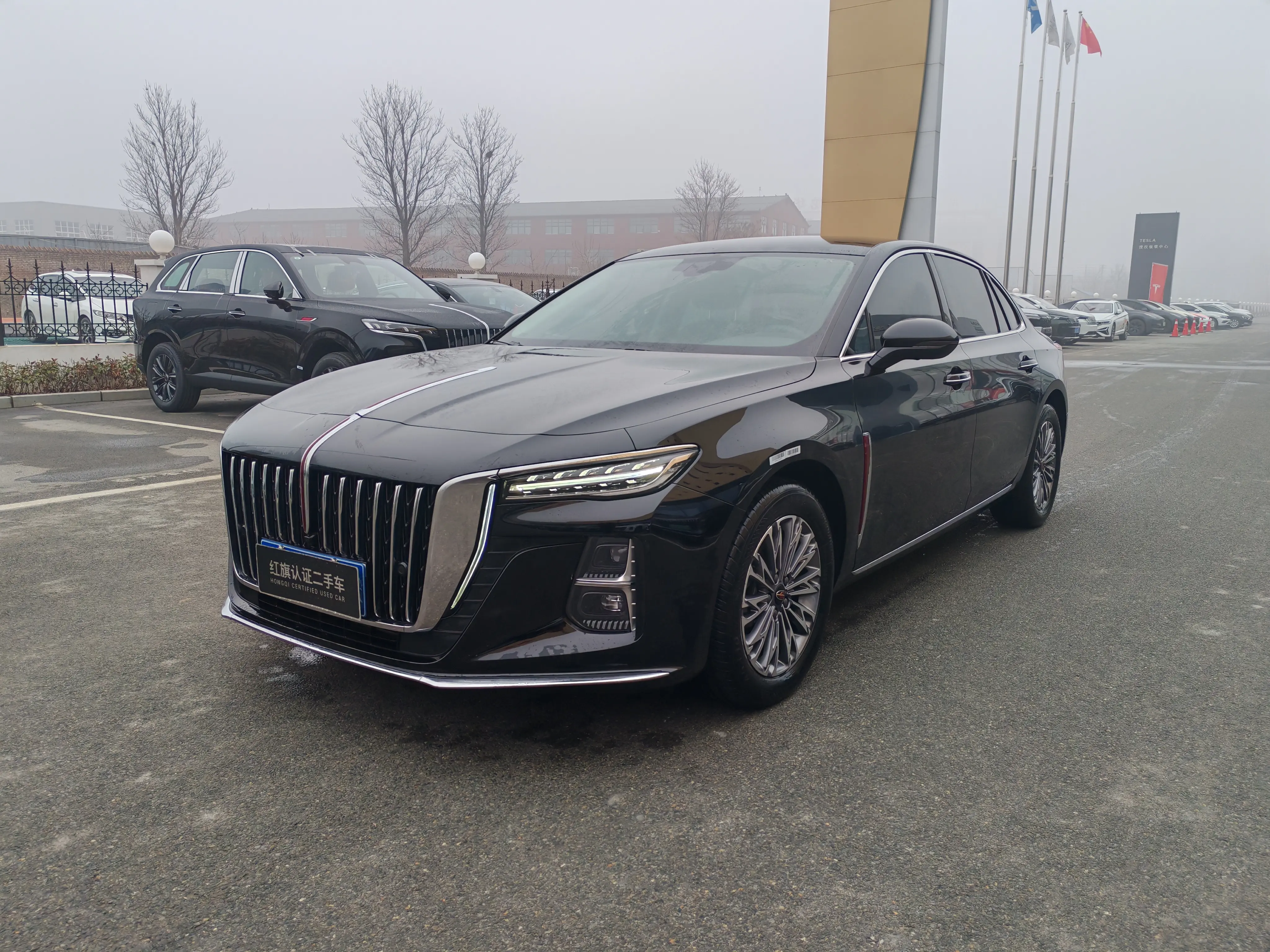 Hongqi H5  из Китая