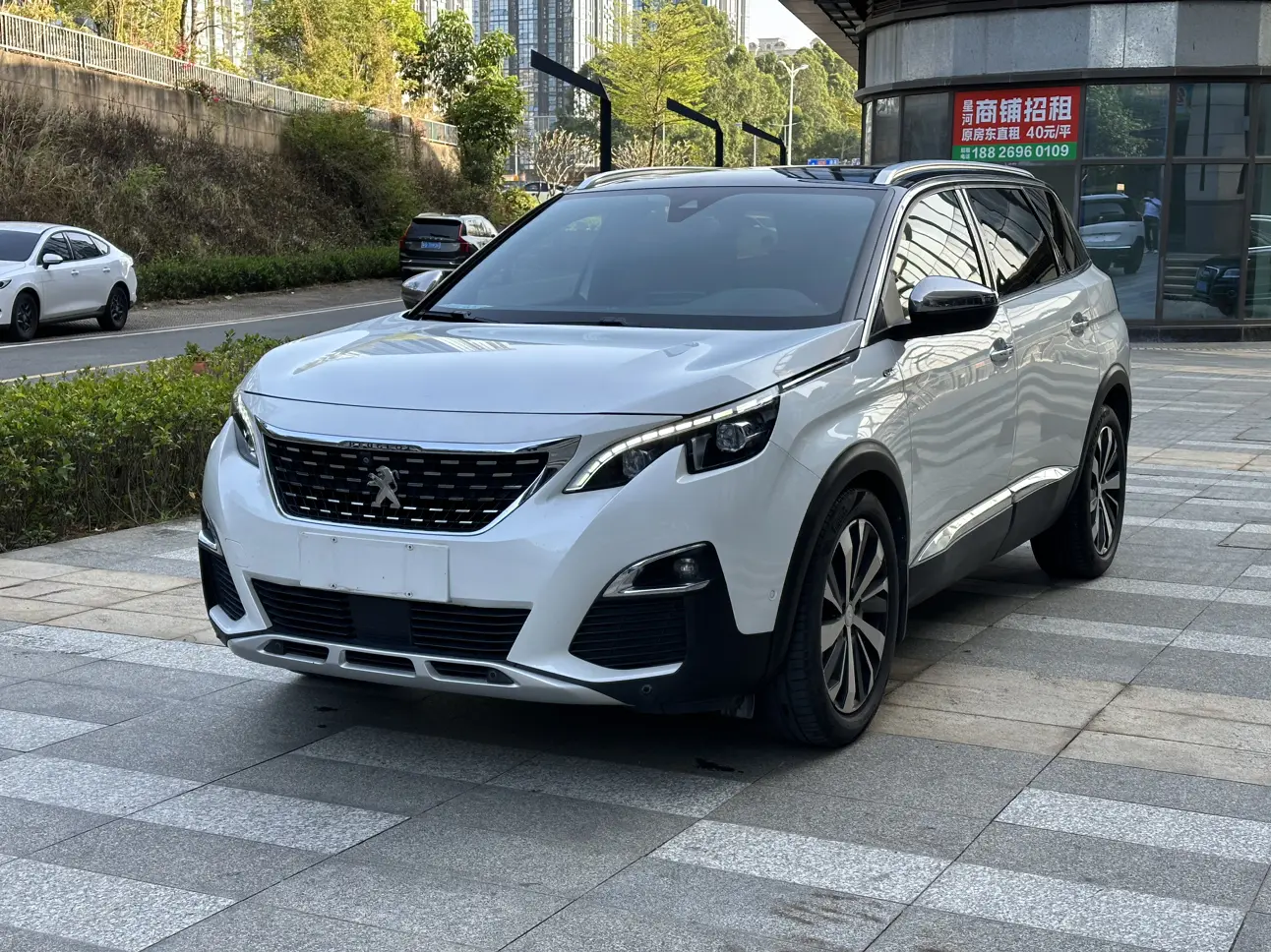 Peugeot 5008
