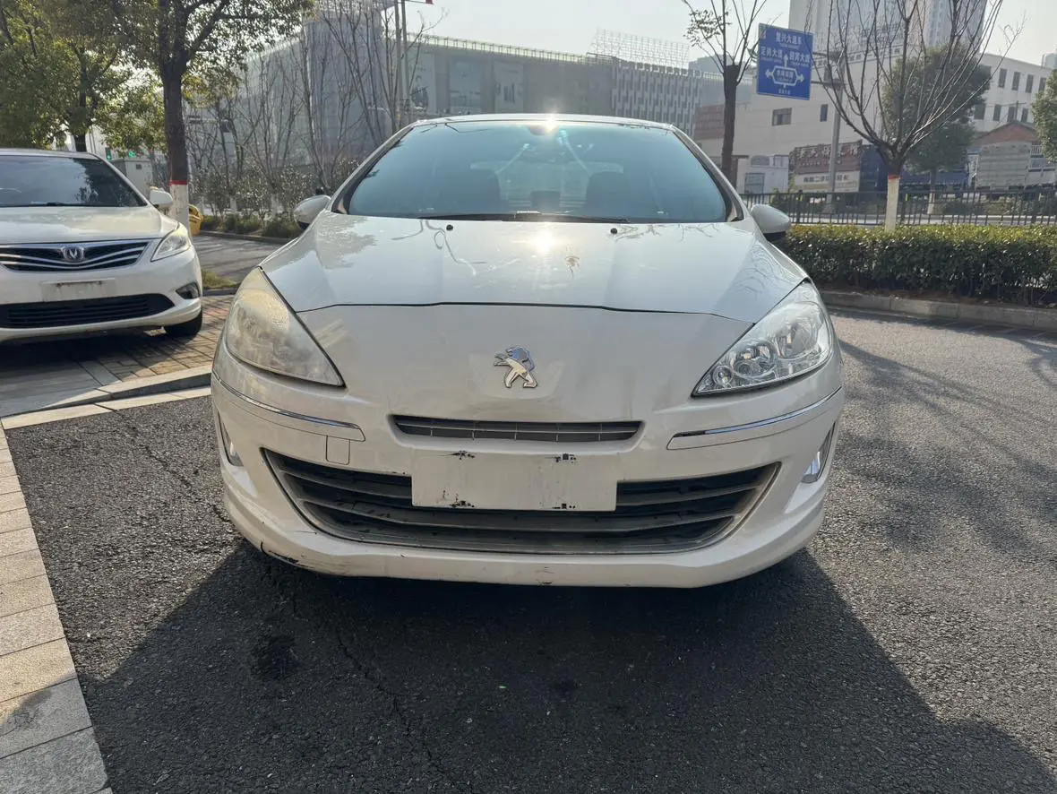 Peugeot 408  из Китая