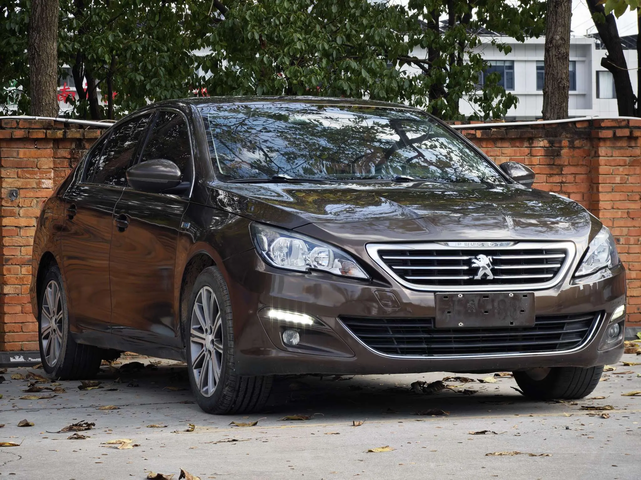 Peugeot 408