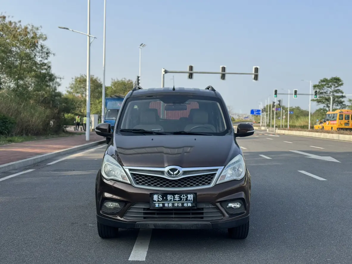 BAIC Huansu H2  из Китая