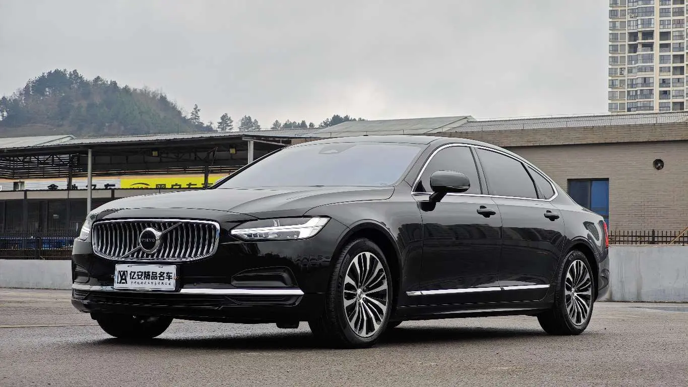 Volvo S90
