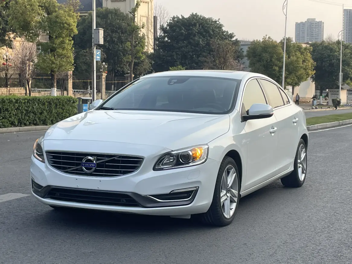 Volvo S60