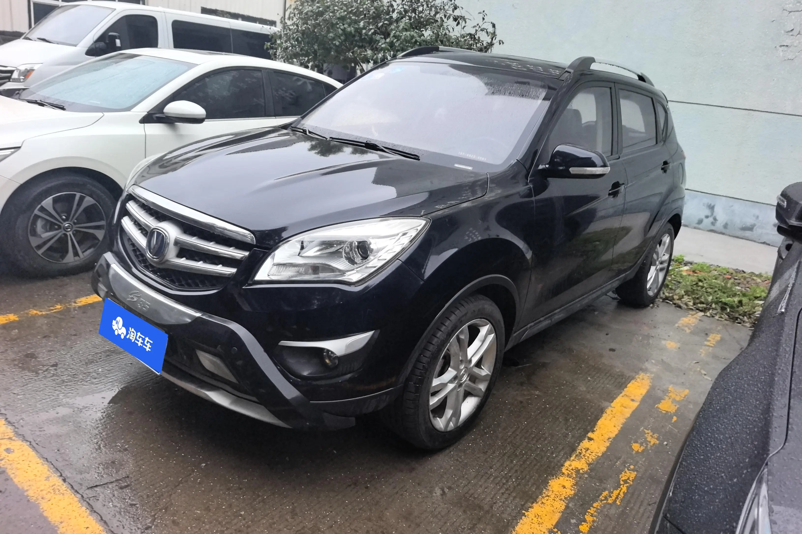 Changan CS35  из Китая