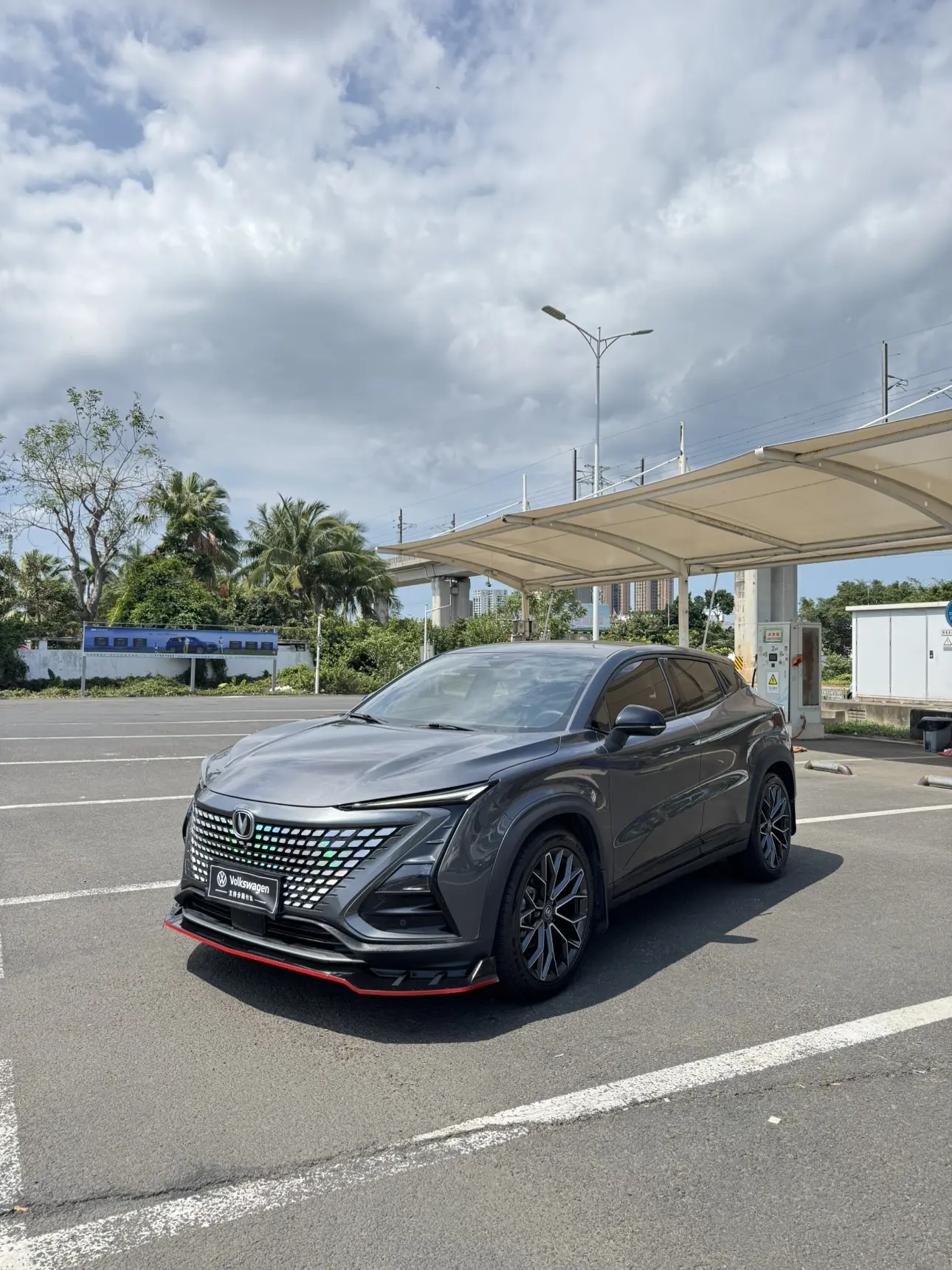 Changan UNI-T  из Китая