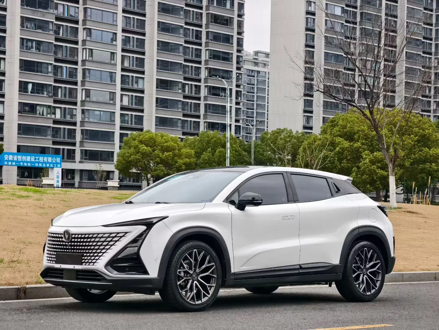 Changan UNI-T  из Китая