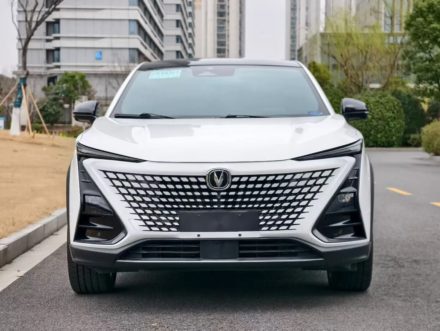 Changan UNI-T  из Китая