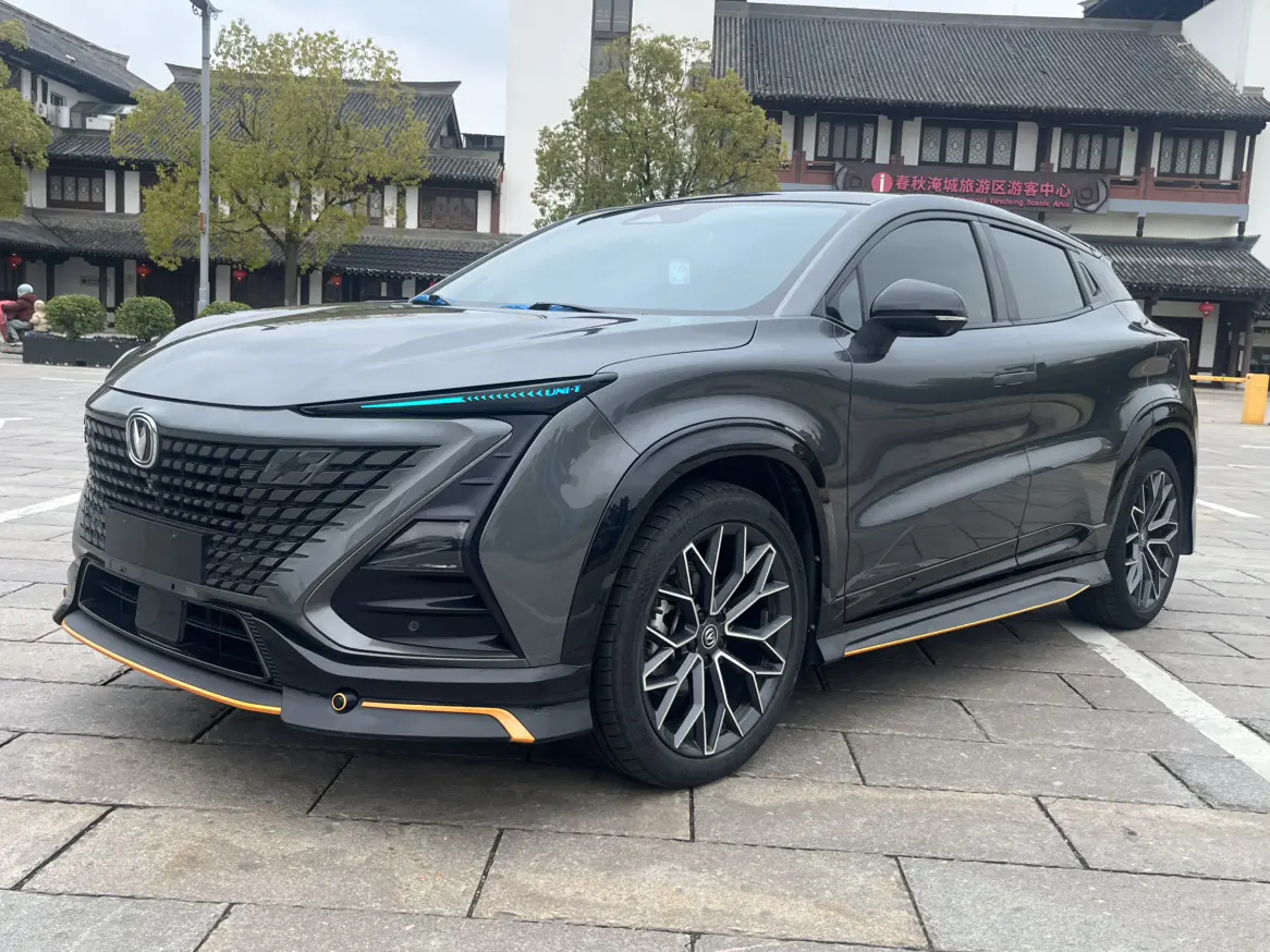 Changan UNI-T  из Китая