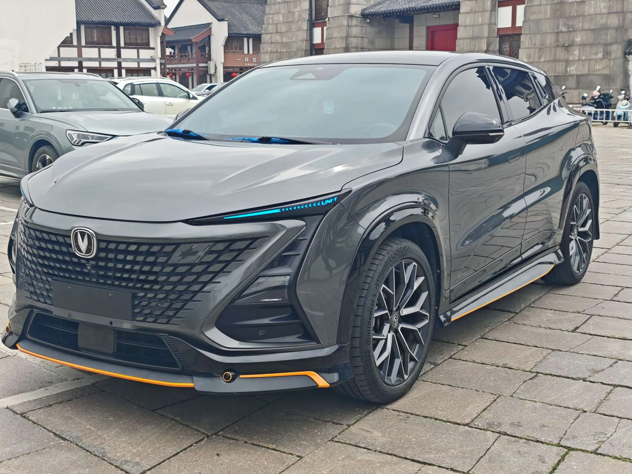 Changan UNI-T  из Китая