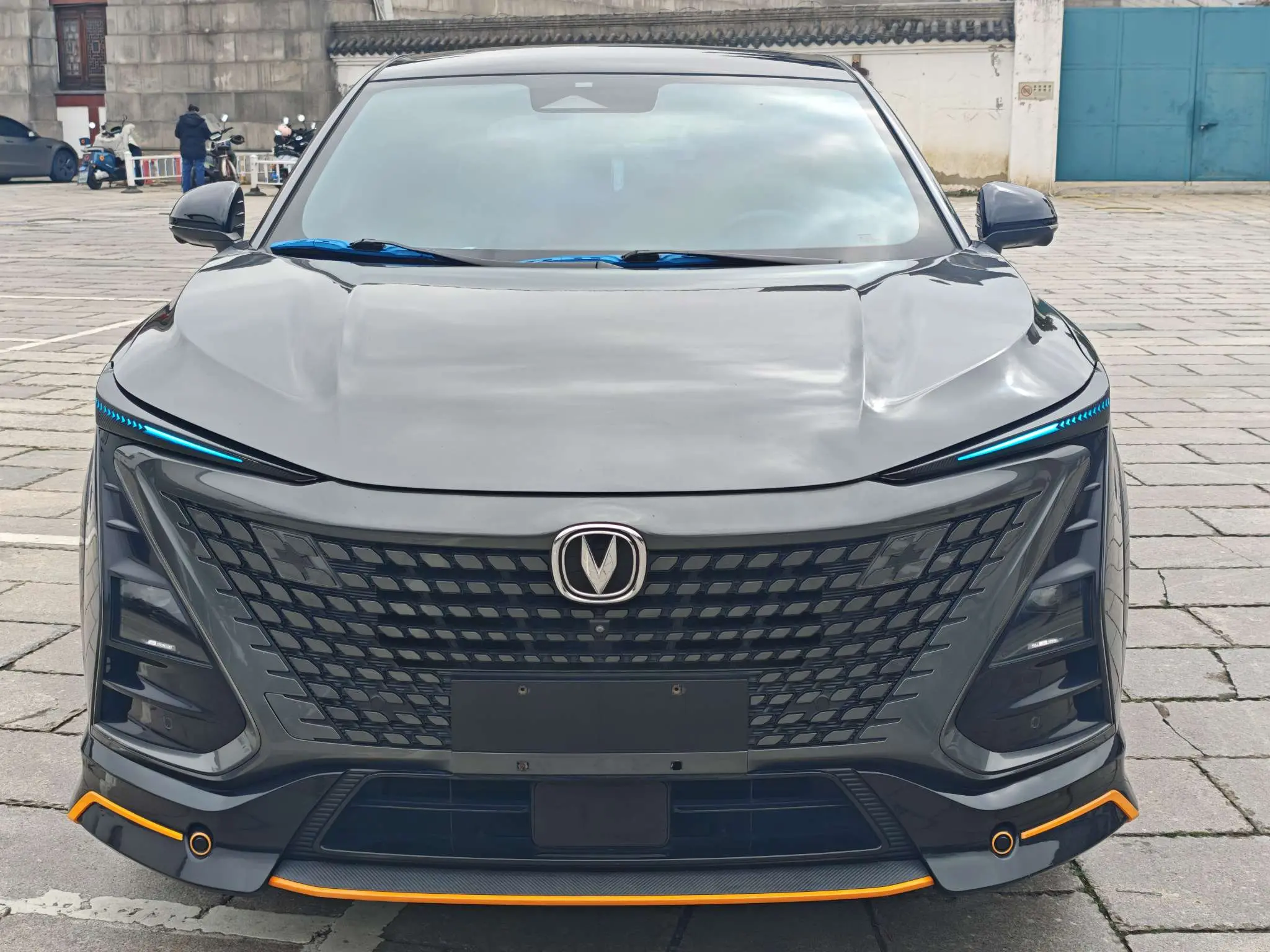 Changan UNI-T  из Китая