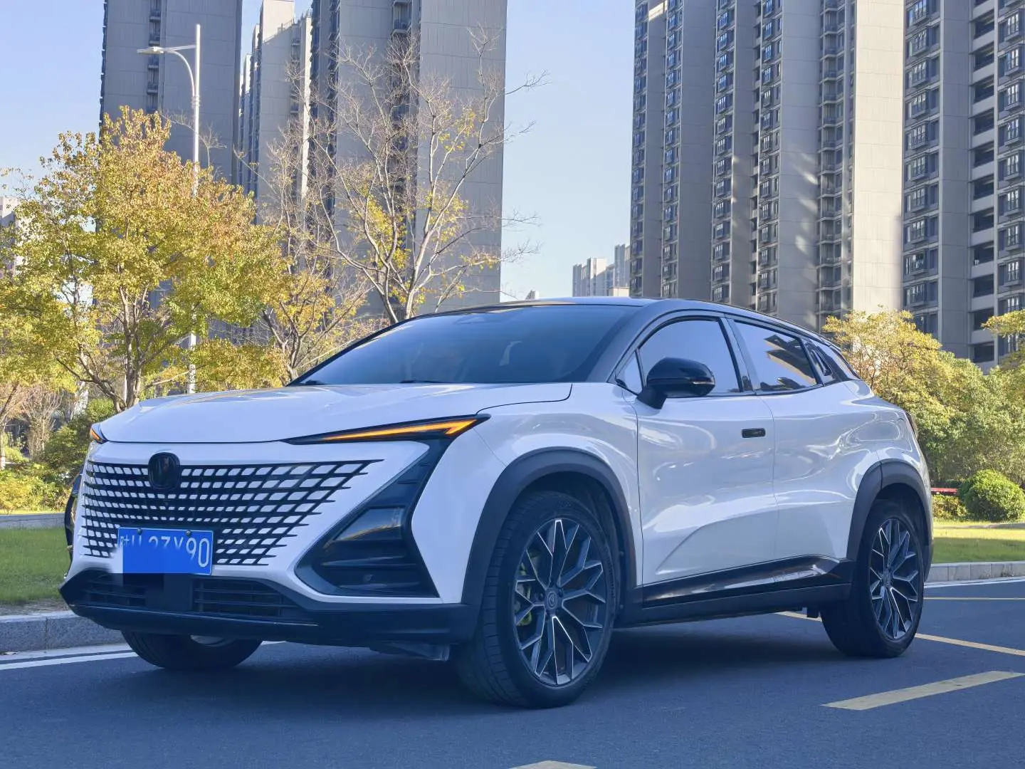 Changan UNI-T  из Китая