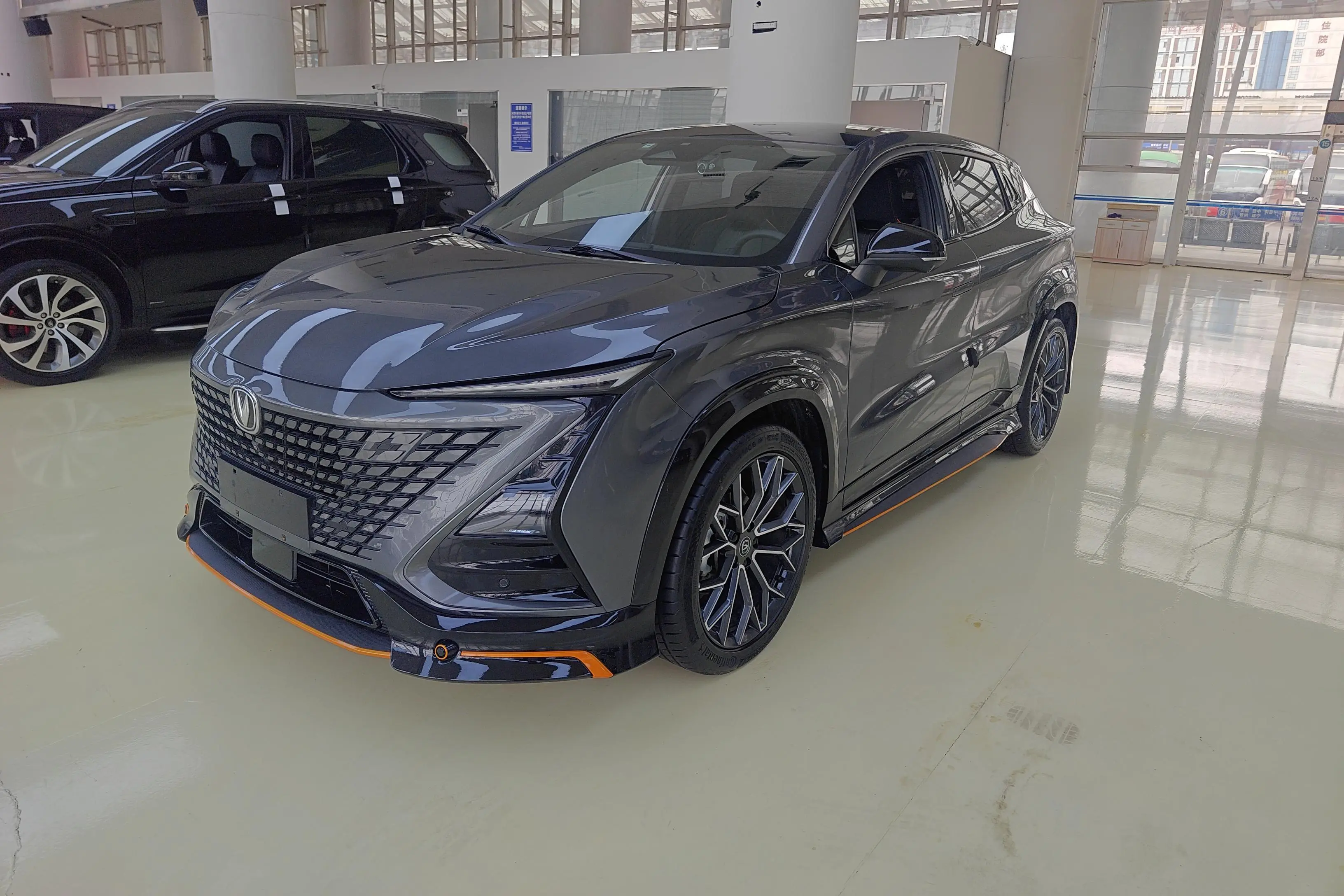 Changan UNI-T  из Китая