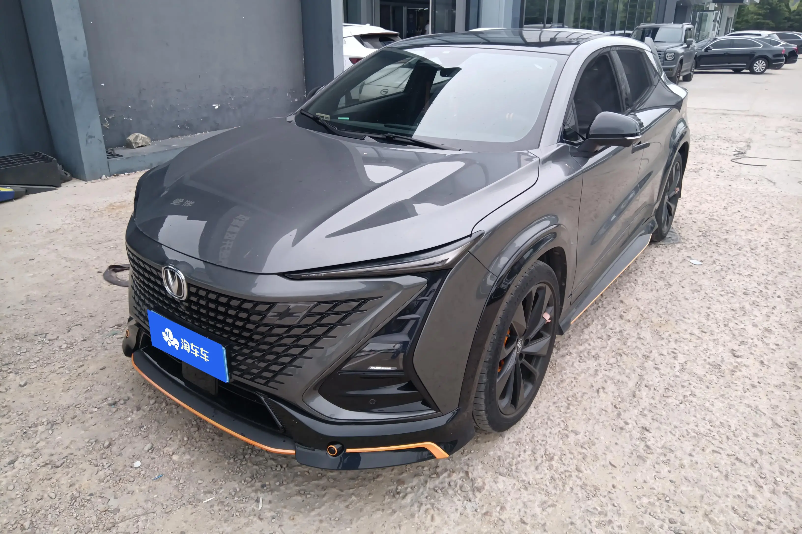 Changan UNI-T  из Китая