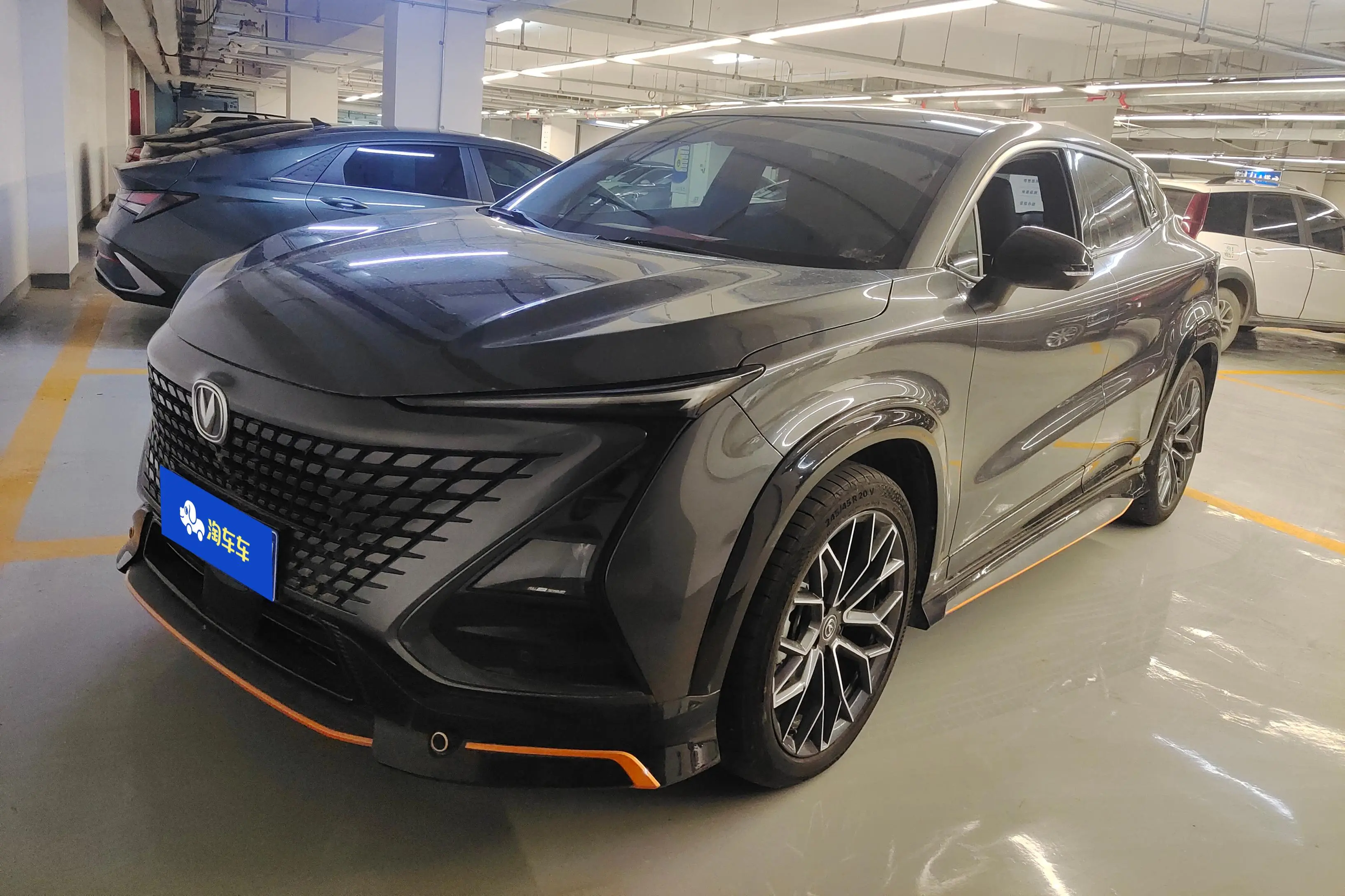 Changan UNI-T  из Китая