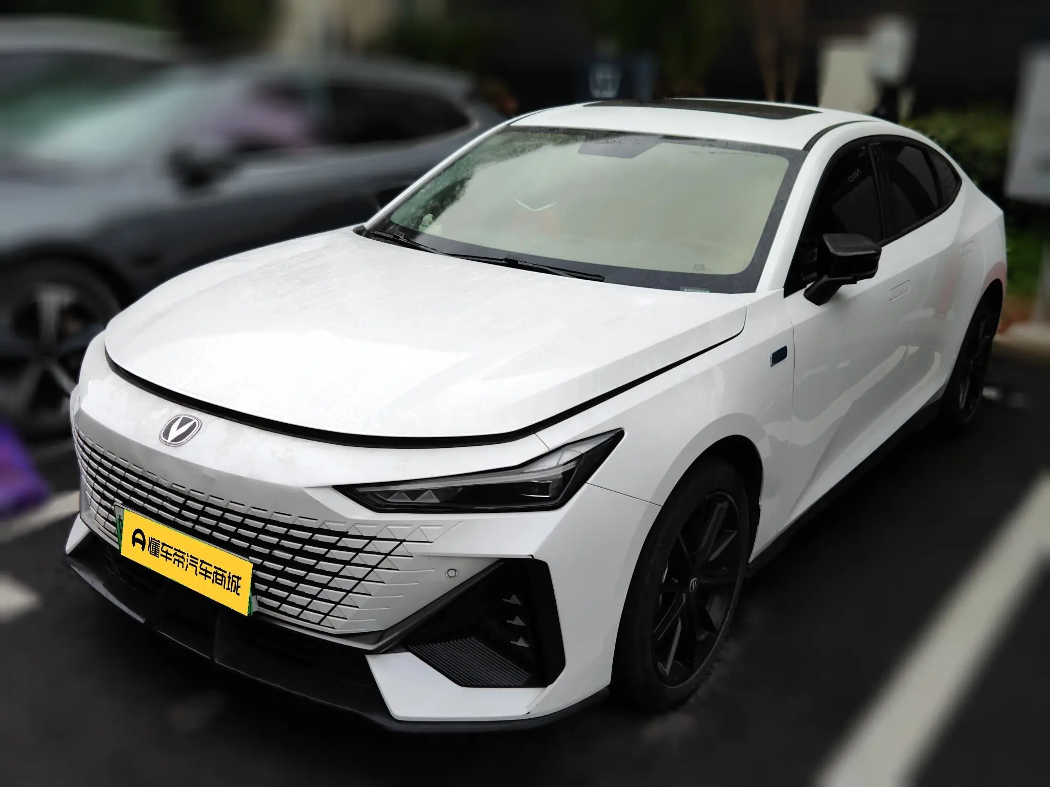 Changan UNI-V  из Китая