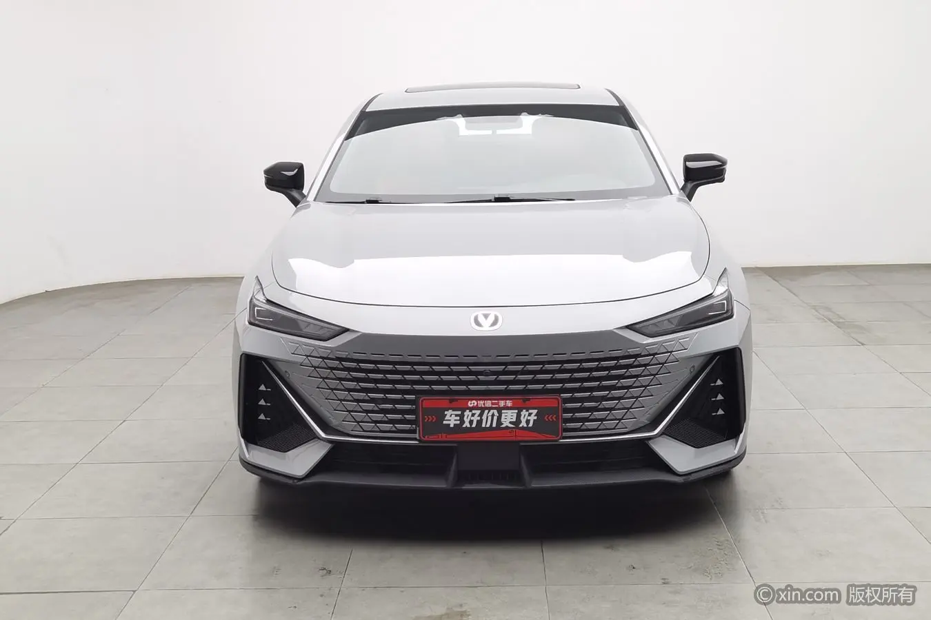 Changan UNI-V  из Китая