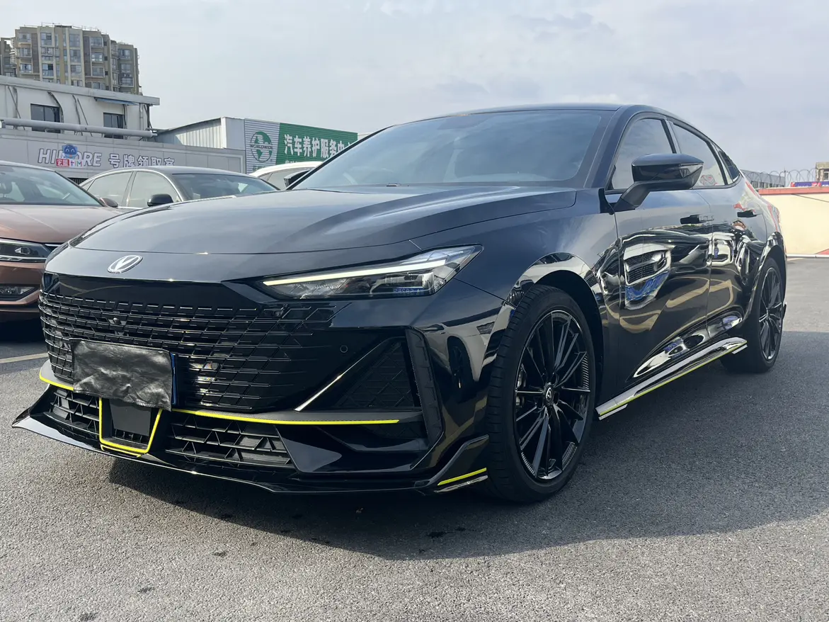 Changan UNI-V  из Китая