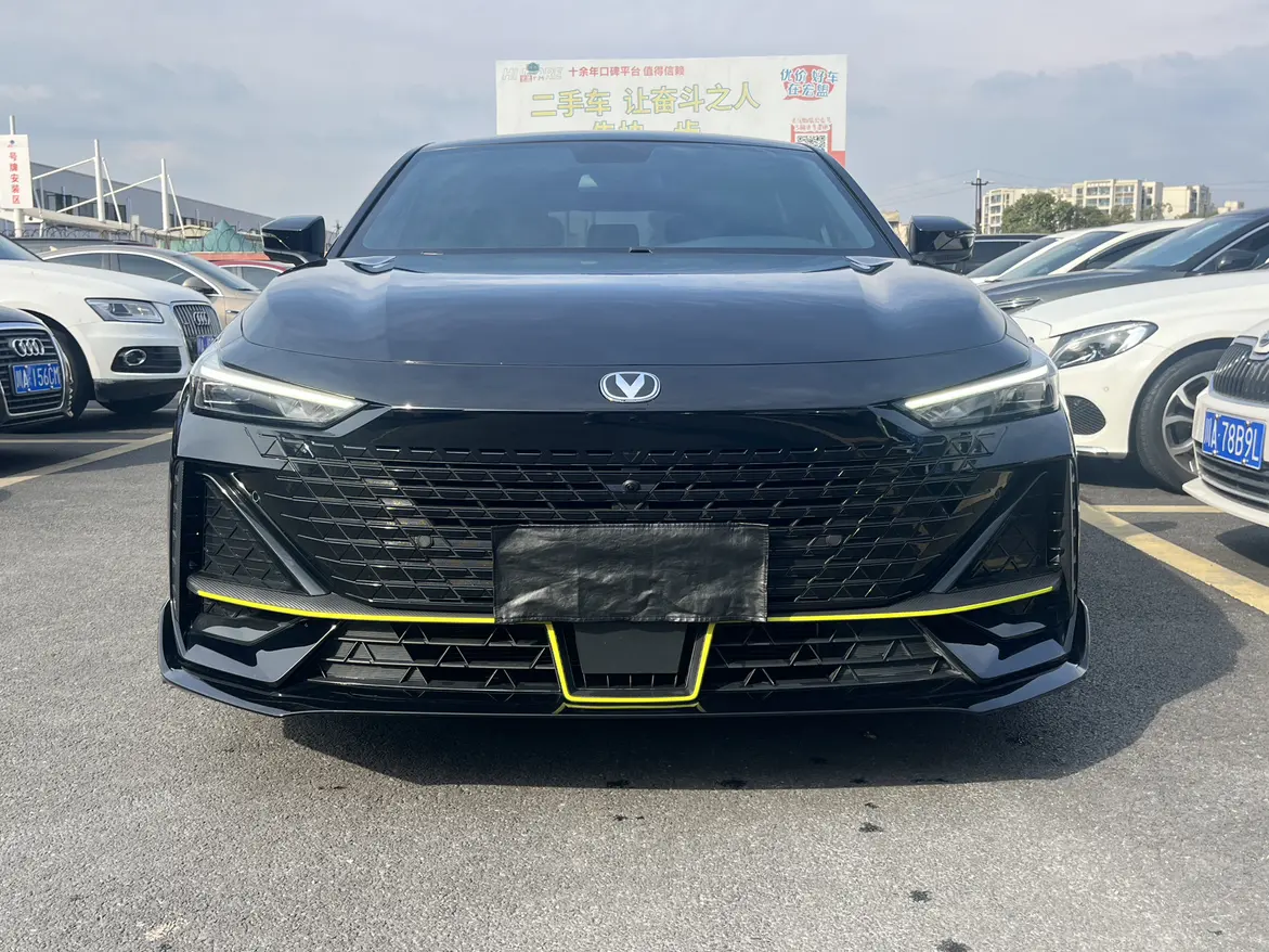 Changan UNI-V  из Китая