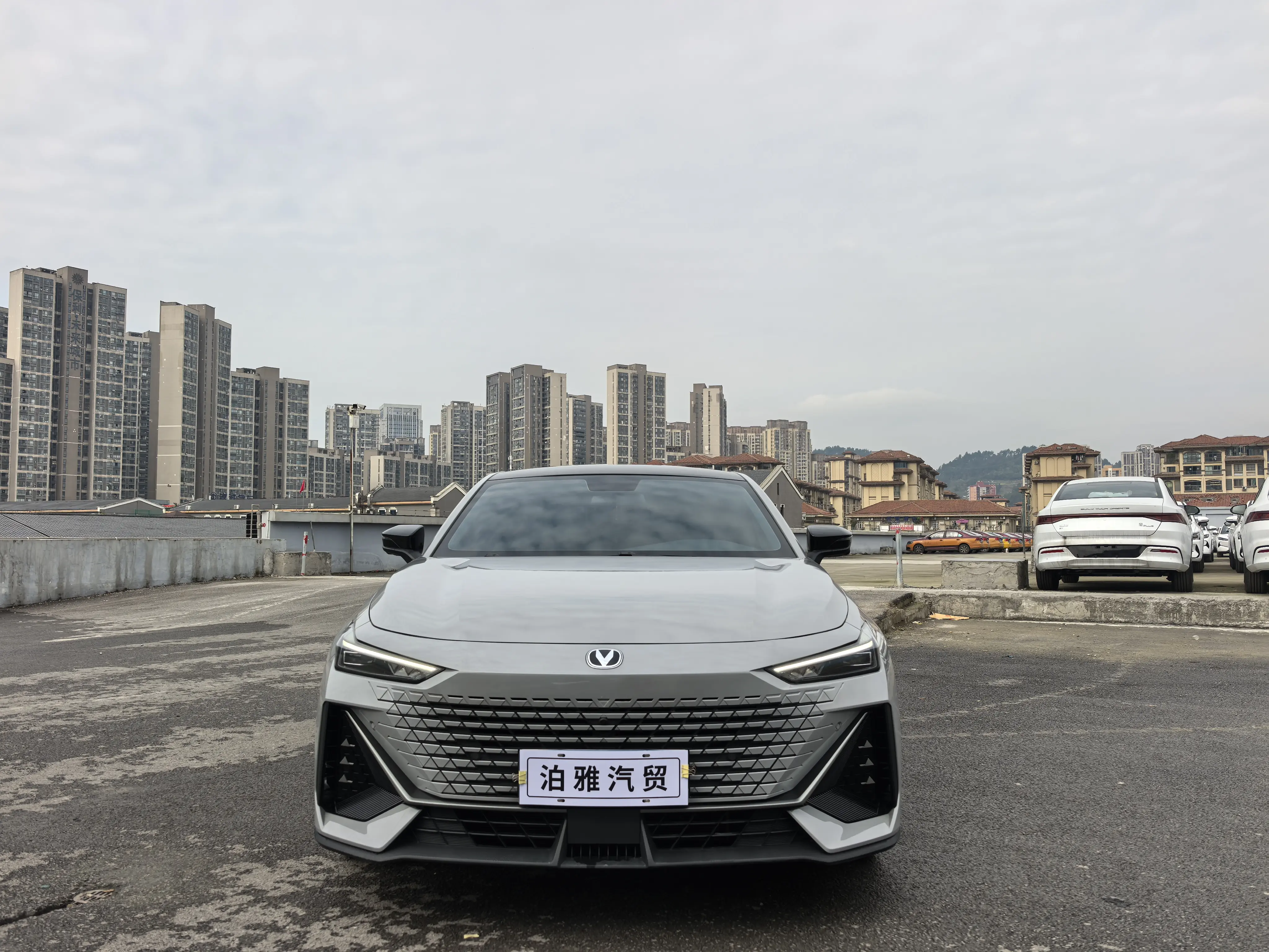 Changan UNI-V  из Китая