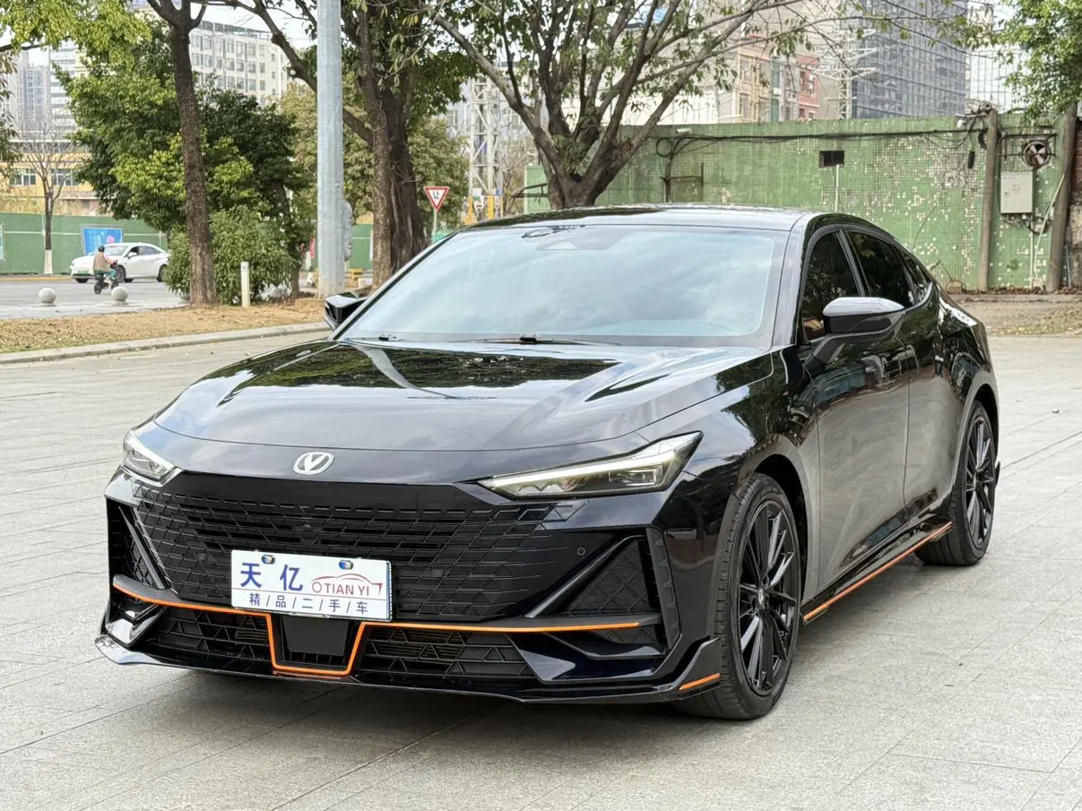 Changan UNI-V  из Китая