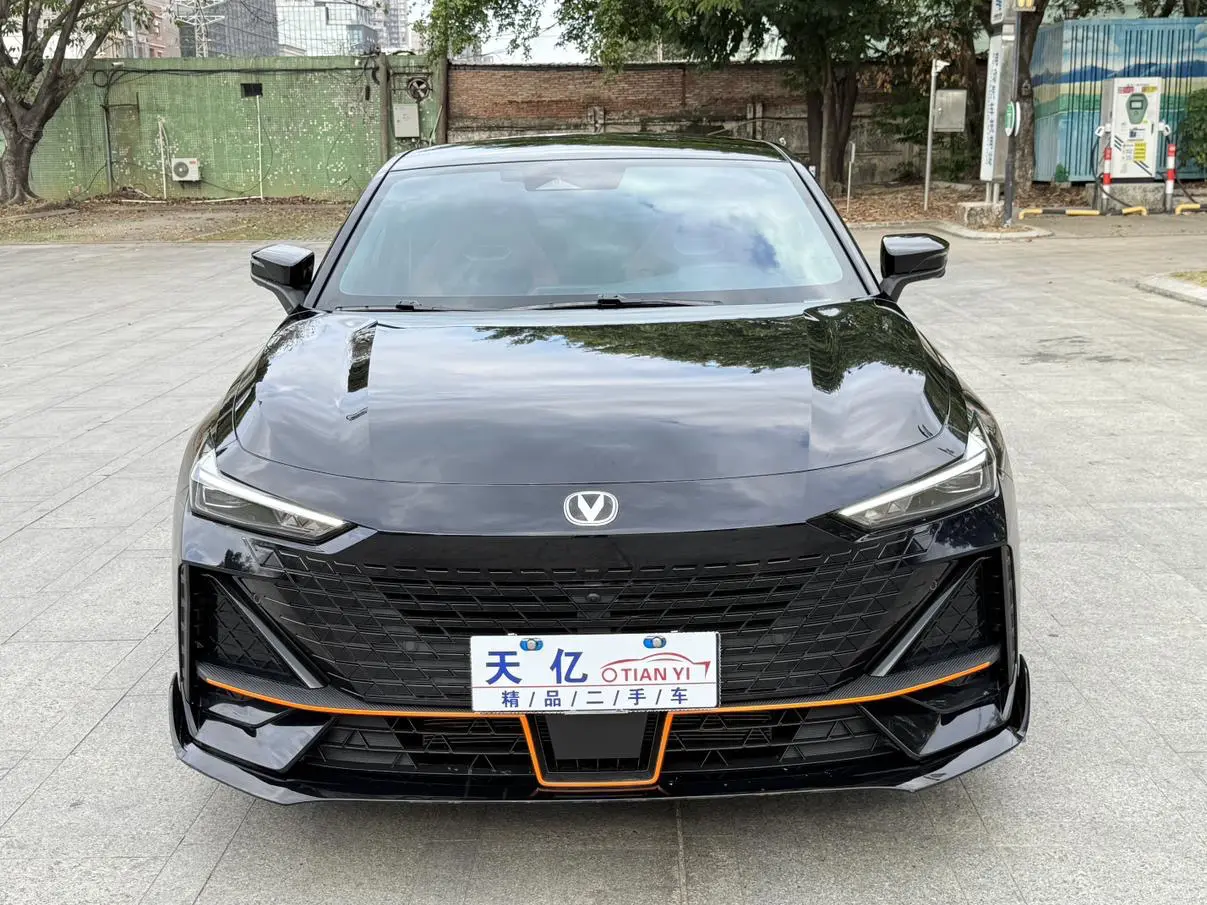 Changan UNI-V  из Китая