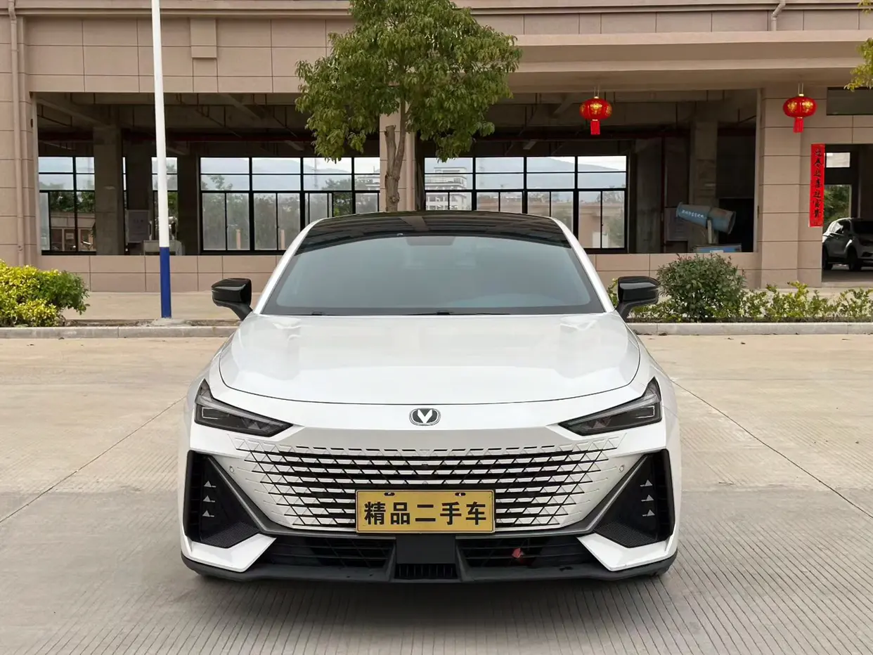 Changan UNI-V  из Китая