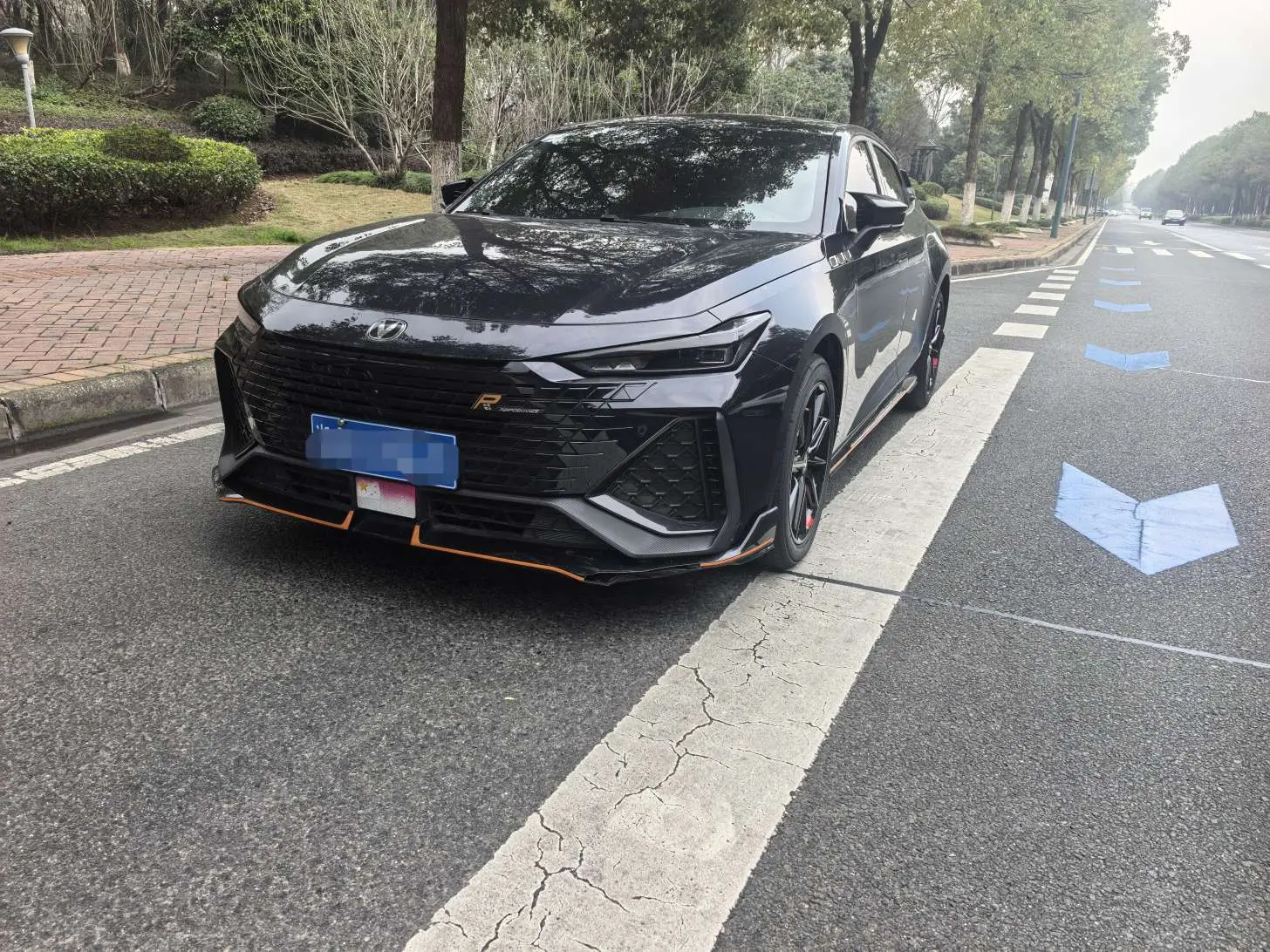 Changan UNI-V  из Китая