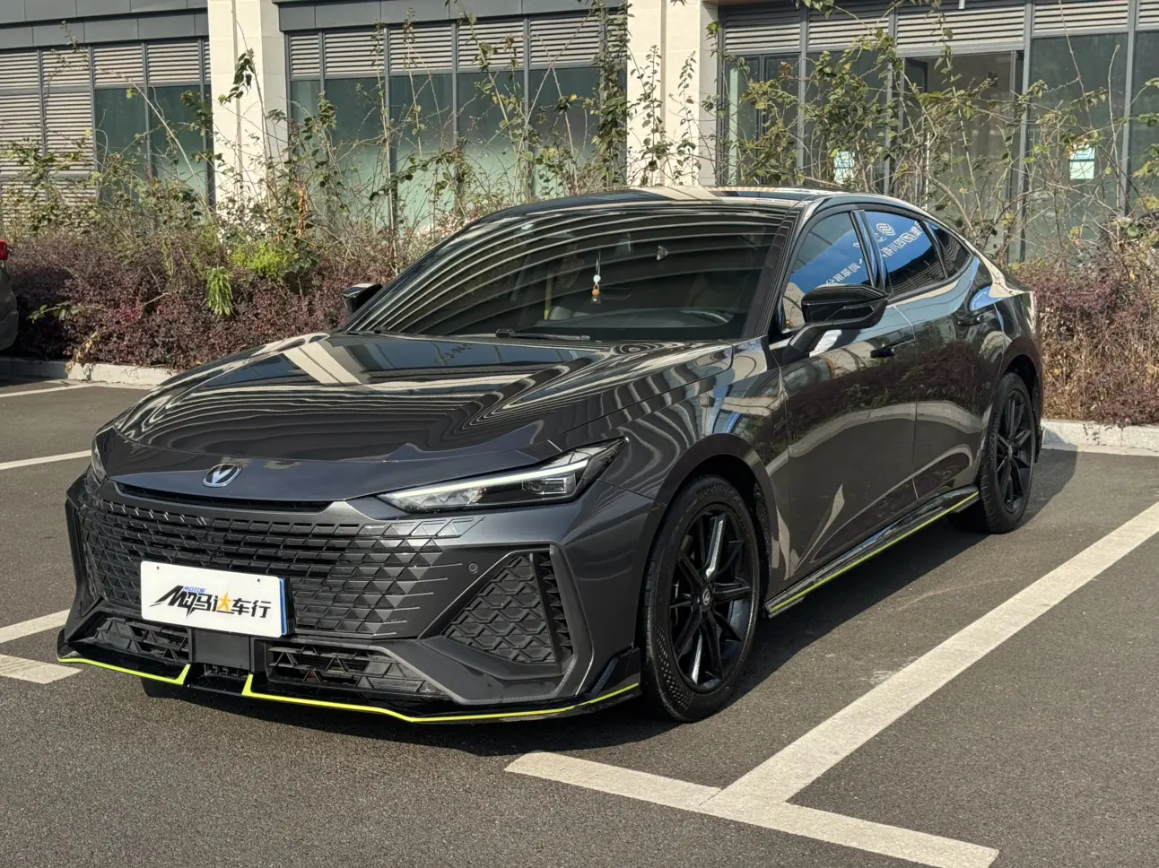 Changan UNI-V  из Китая