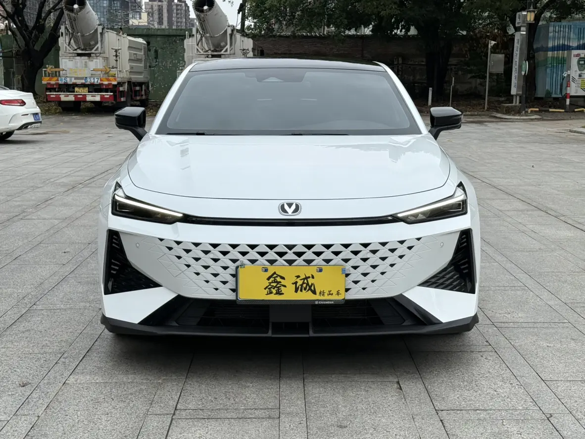 Changan UNI-V  из Китая