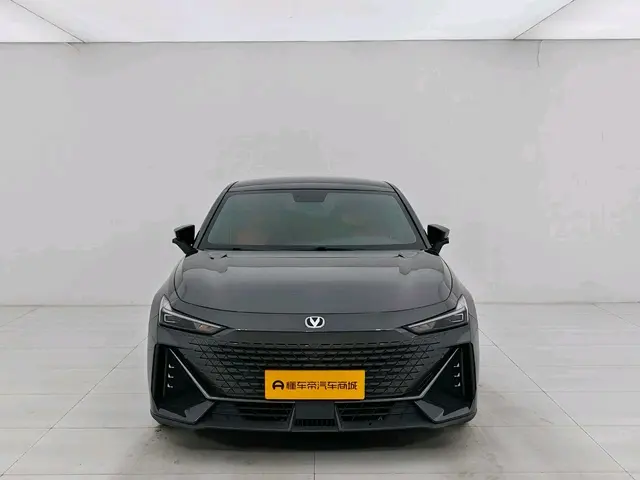 Changan UNI-V  из Китая