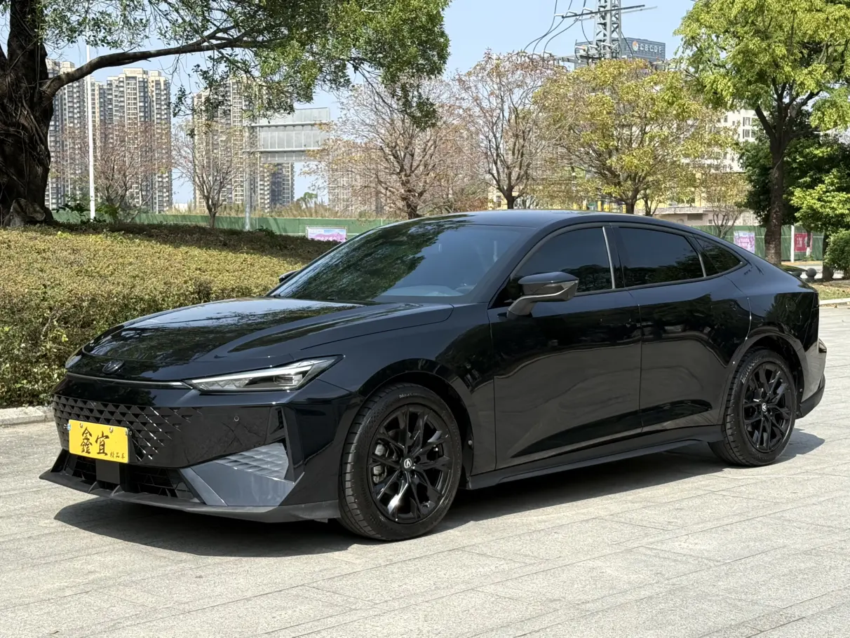 Changan UNI-V  из Китая