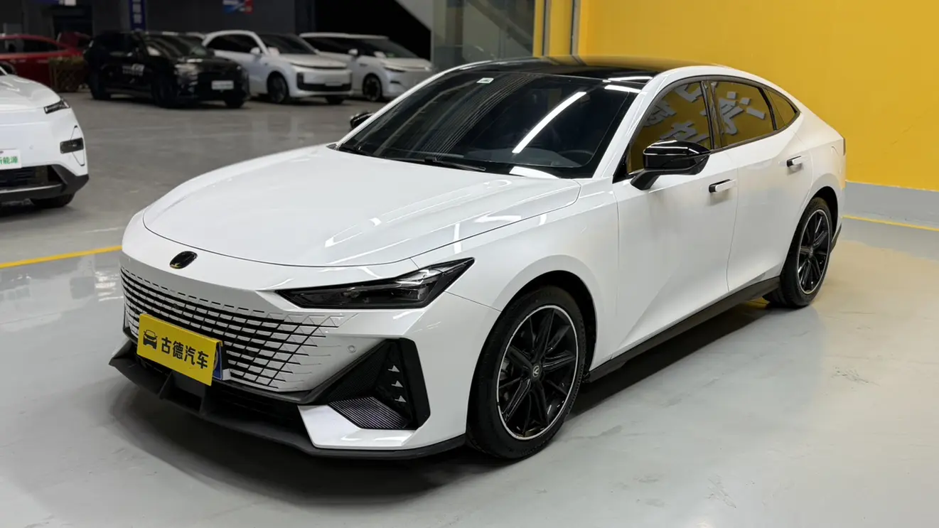 Changan UNI-V  из Китая