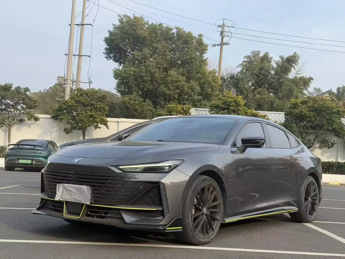 Changan UNI-V  из Китая