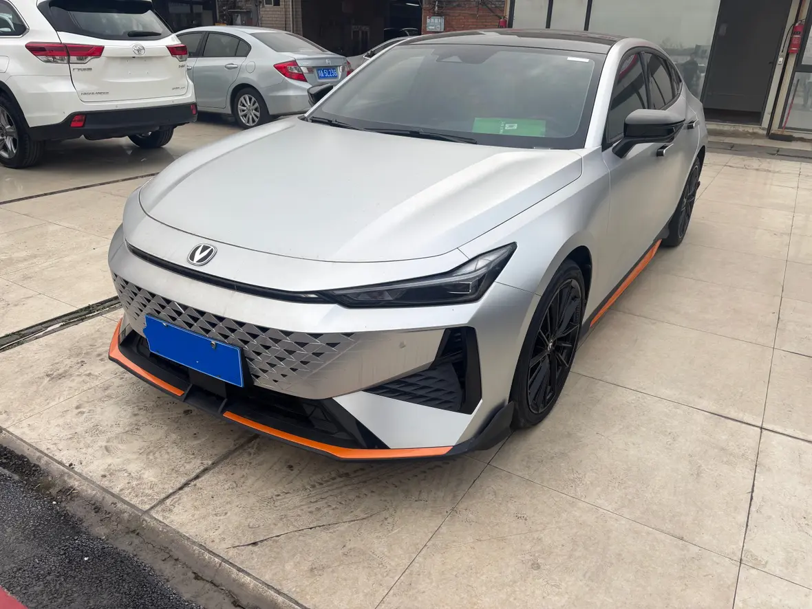 Changan UNI-V  из Китая